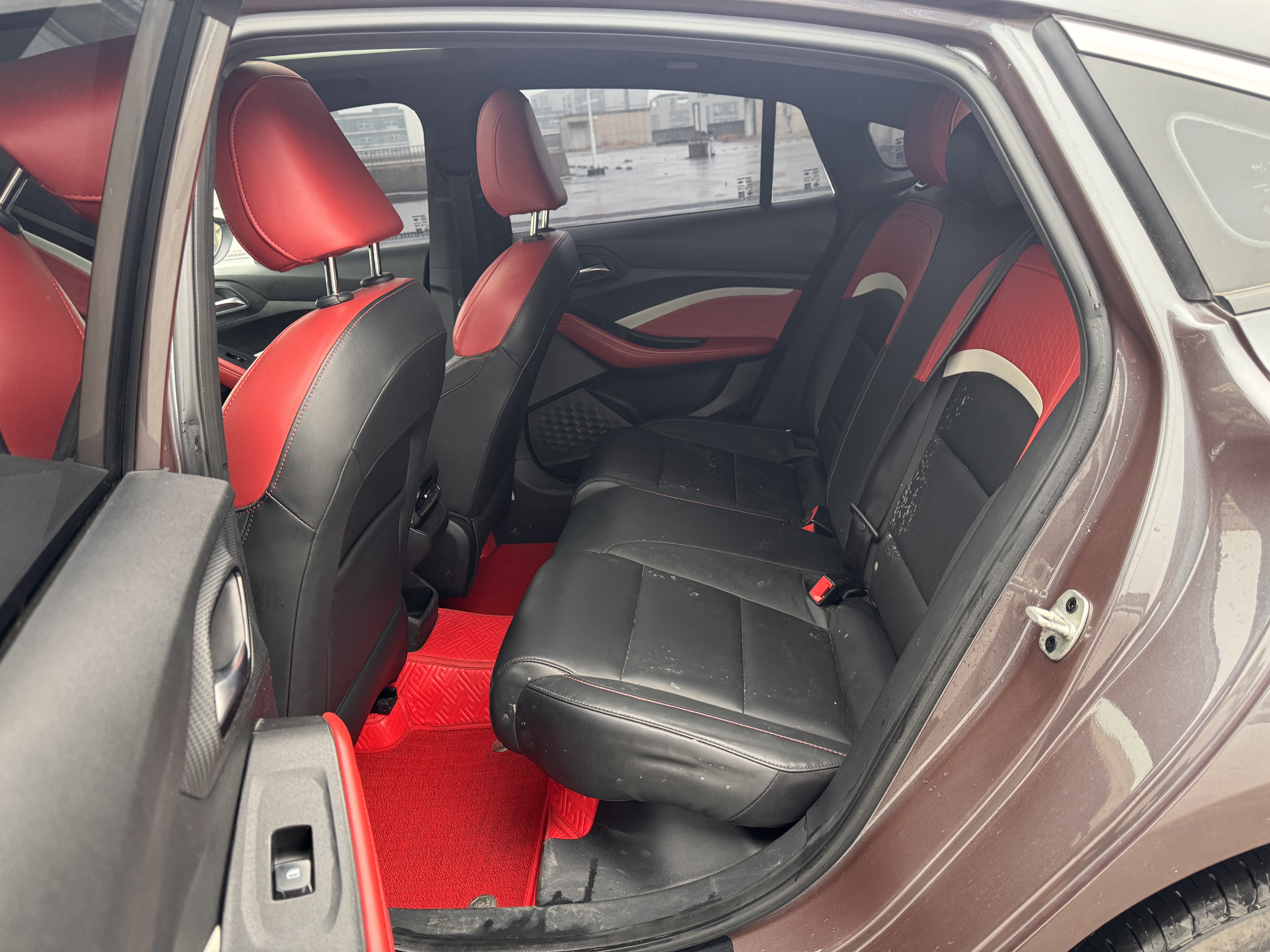 5 2023 car image #10