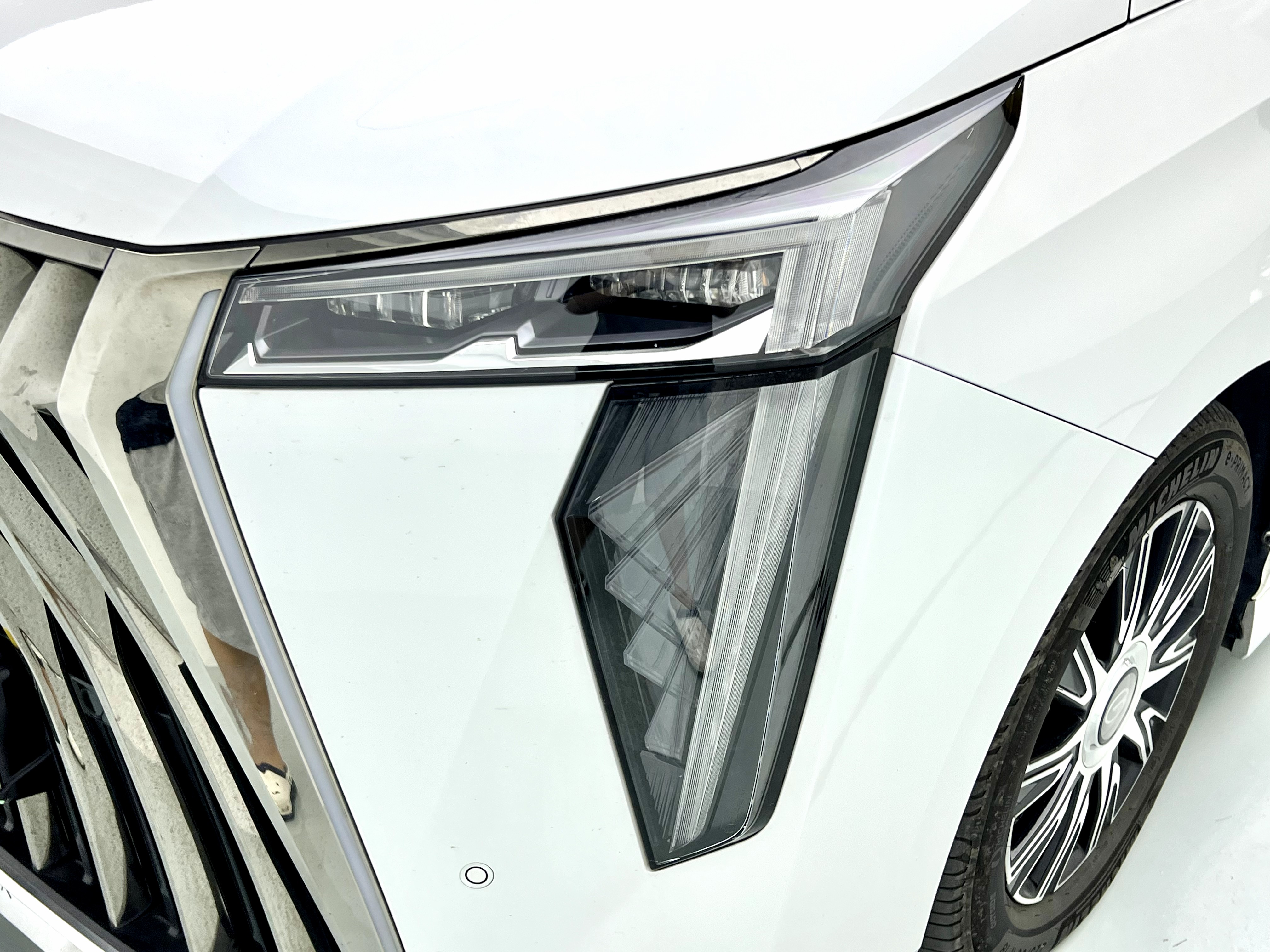 GAC Trumpchi E9 2024 #10 GAC Trumpchi E9 2024 car image #10