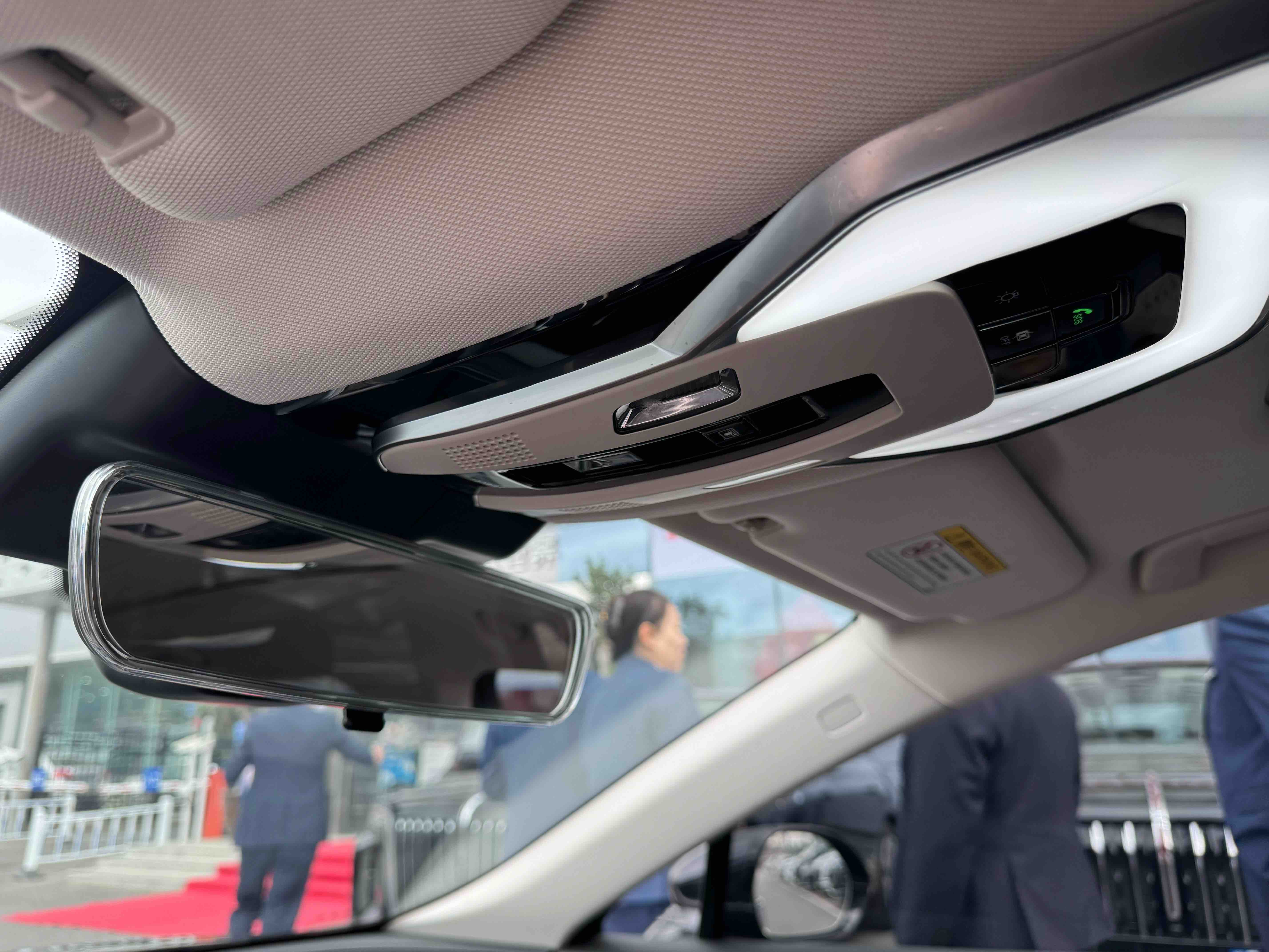 HongQi H5 2024 car image #10