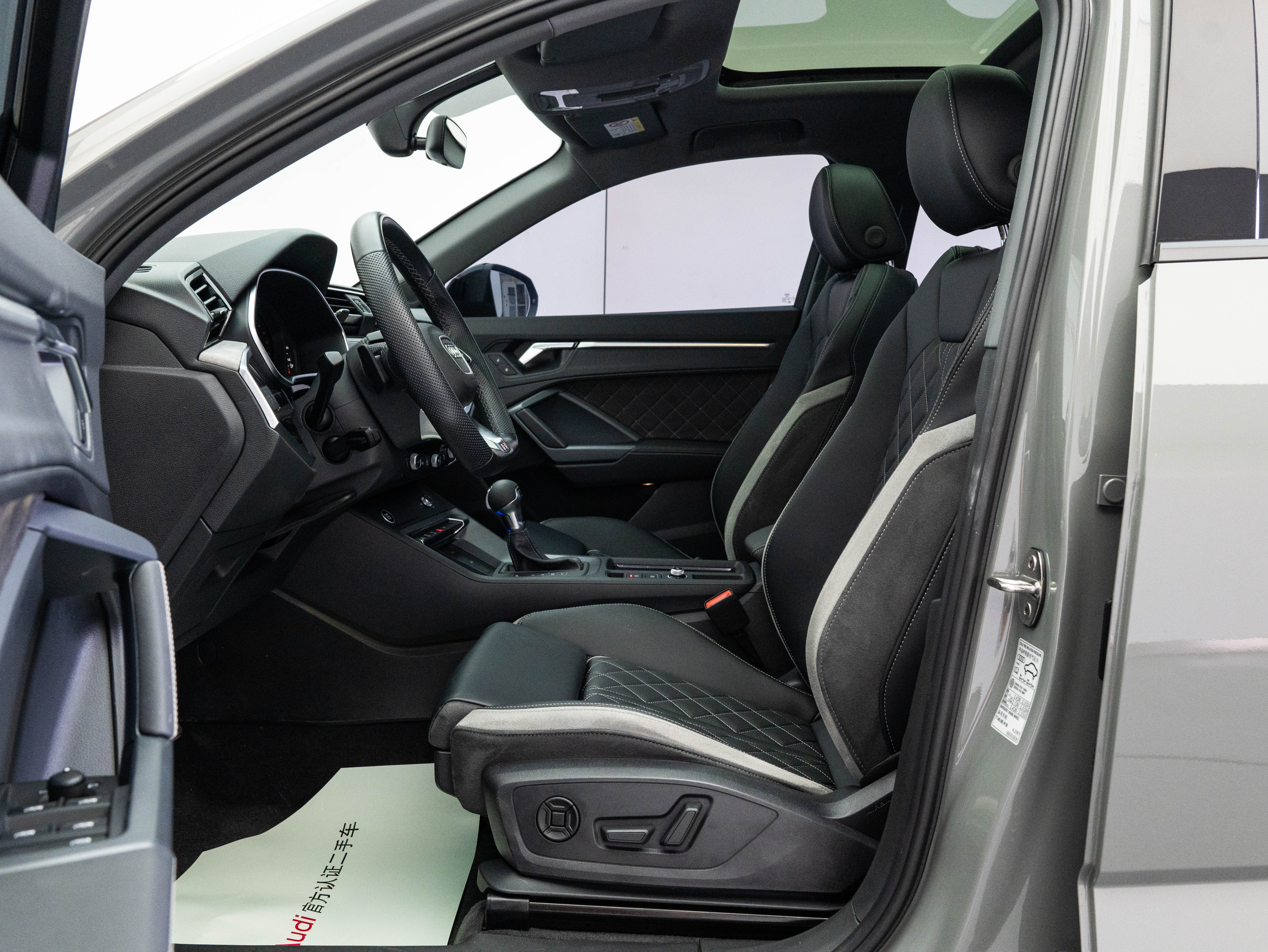 Audi Q3 Sportback 2024 #10 Audi Q3 Sportback 2024 car image #10