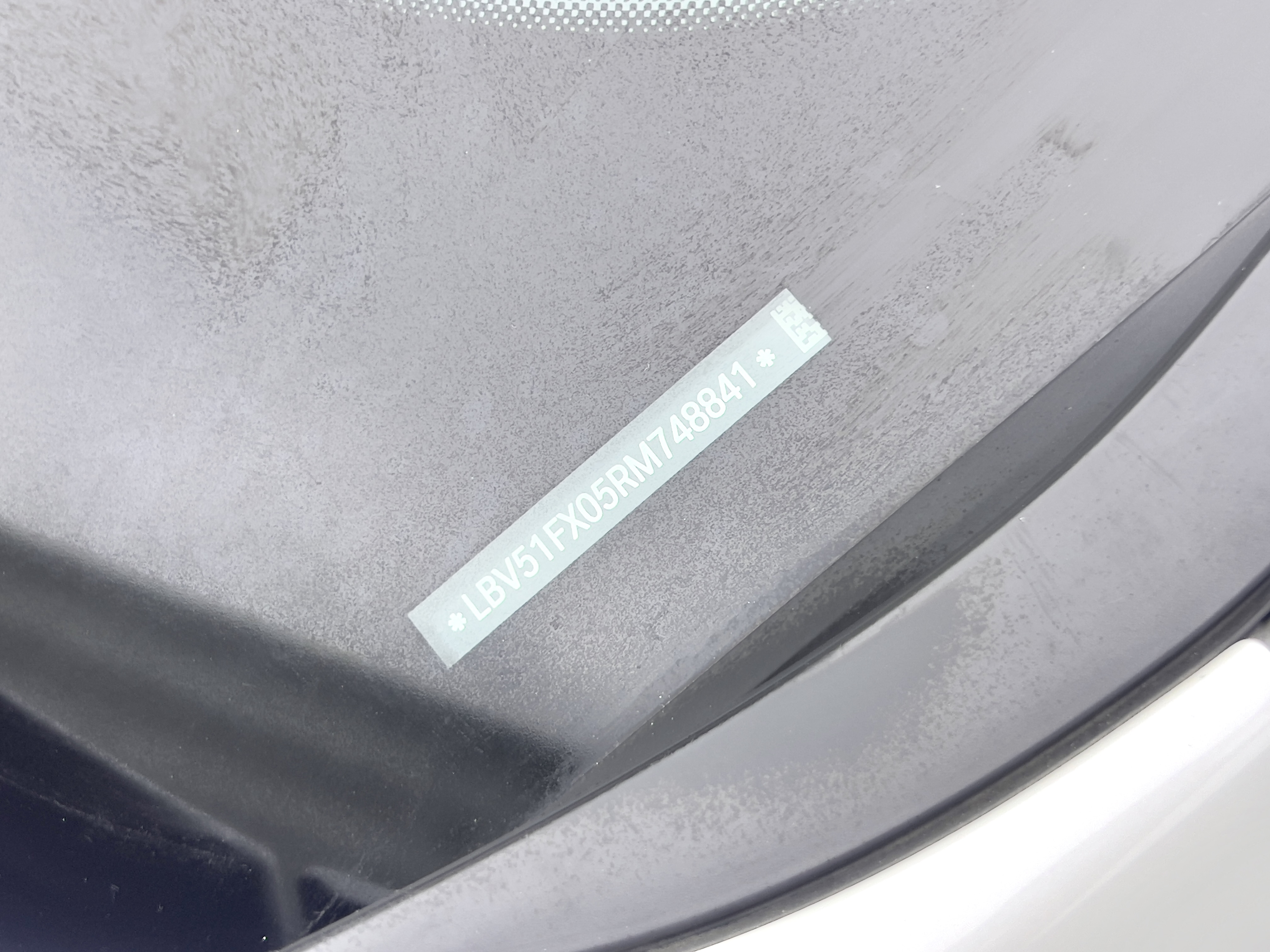 BMW iX1 2023 car image #10