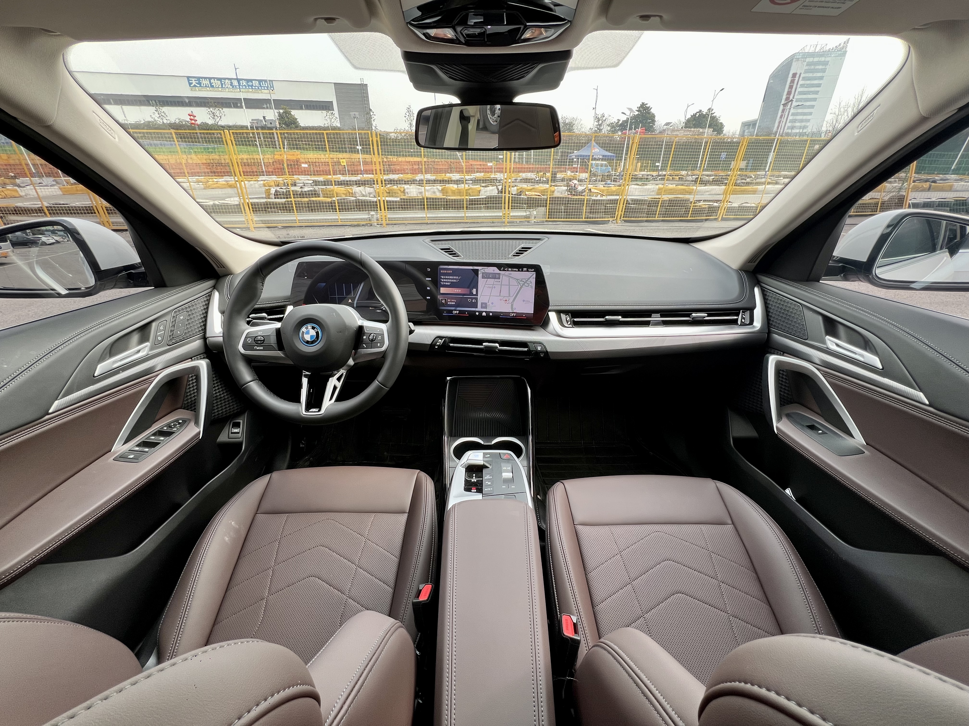 BMW iX1 2025 #10 BMW iX1 2025 immagine di auto #10