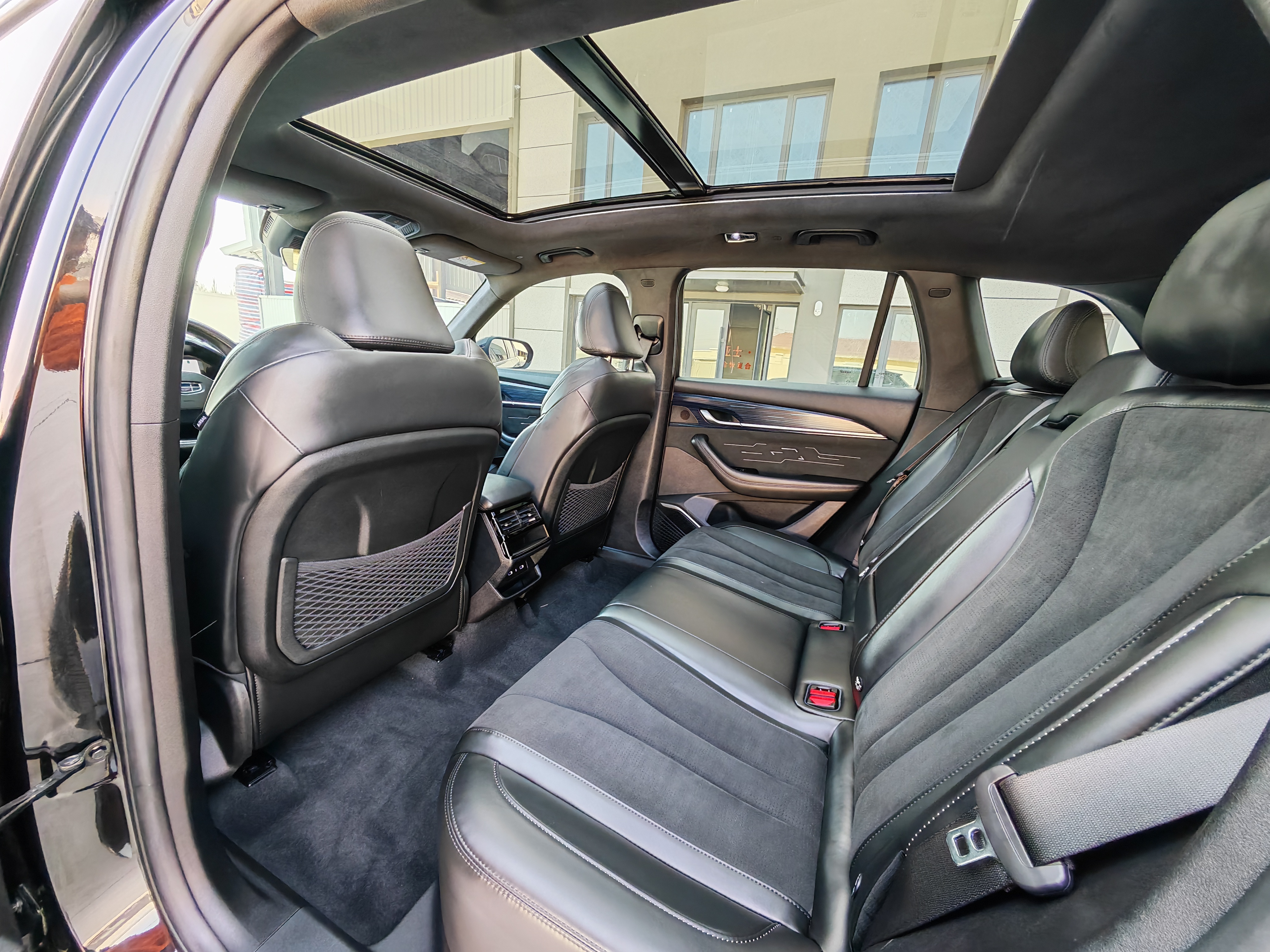 GEELY Monjaro 2024 car image #10