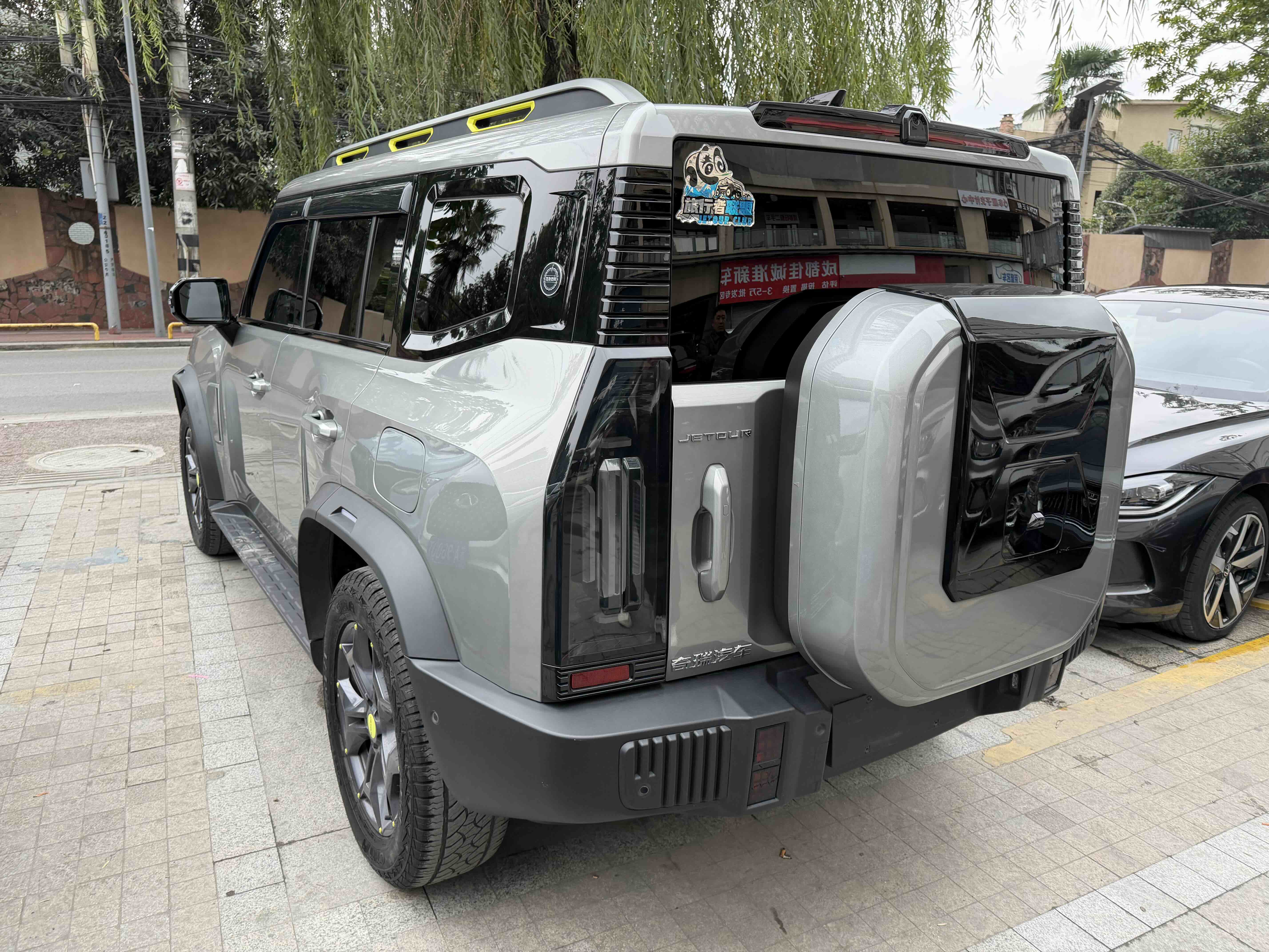 Jetour Traveller 2023 car image #10