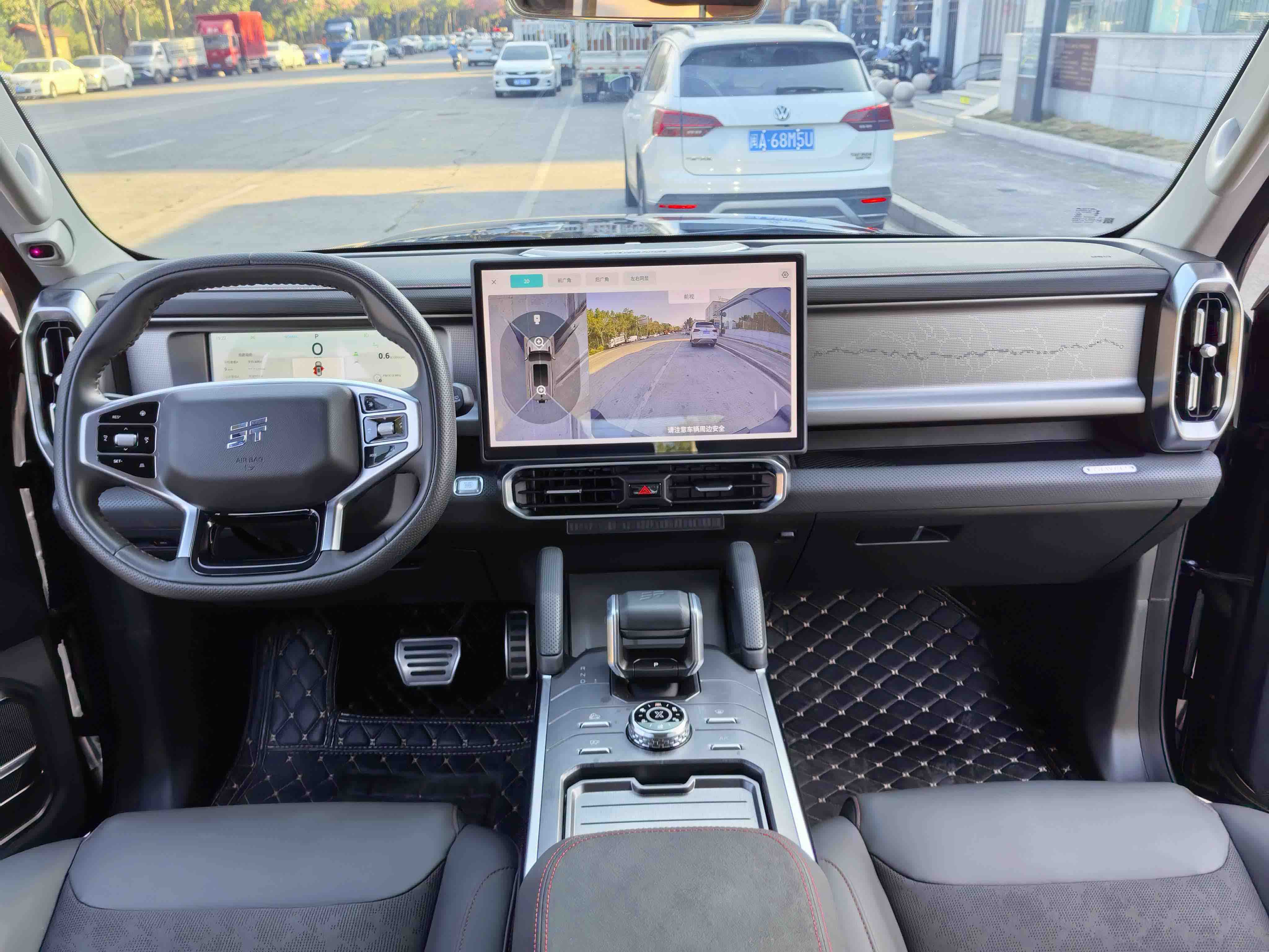 Jetour Traveller 2023 car image #10
