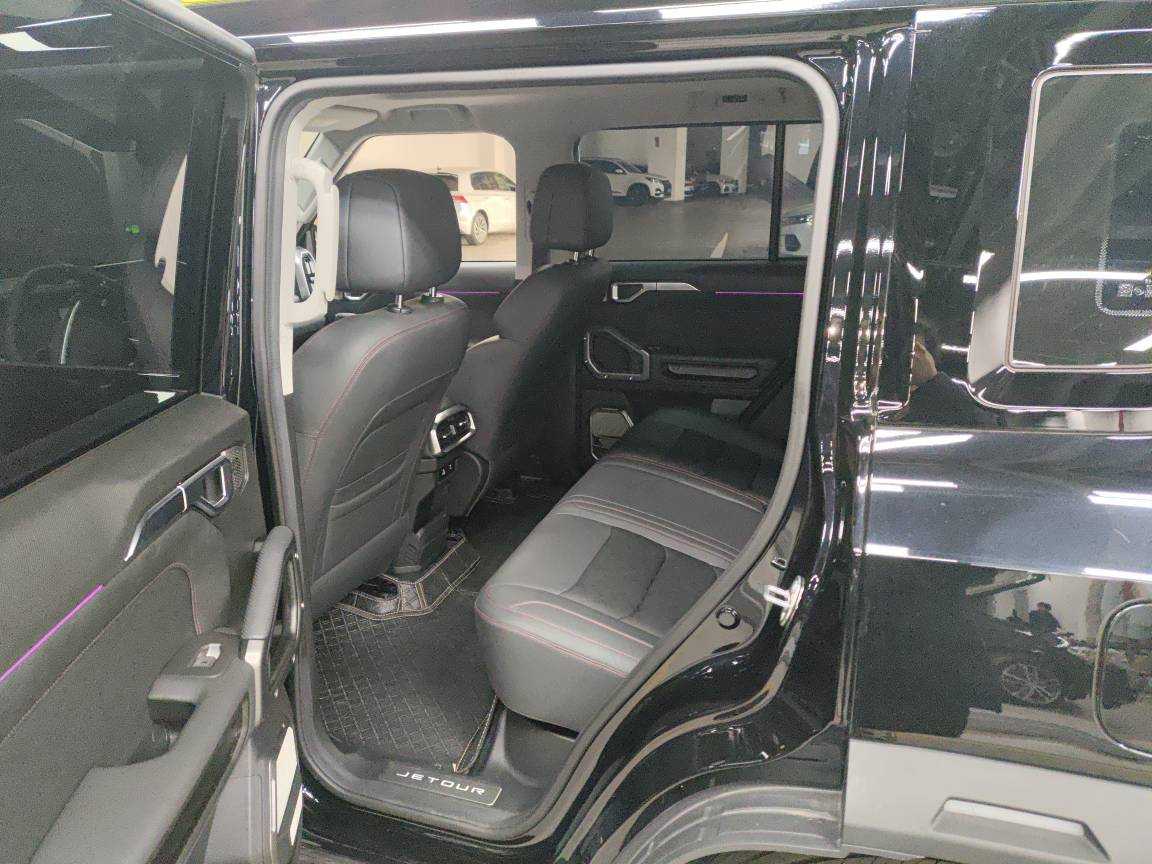Jetour Traveller 2025 car image #10
