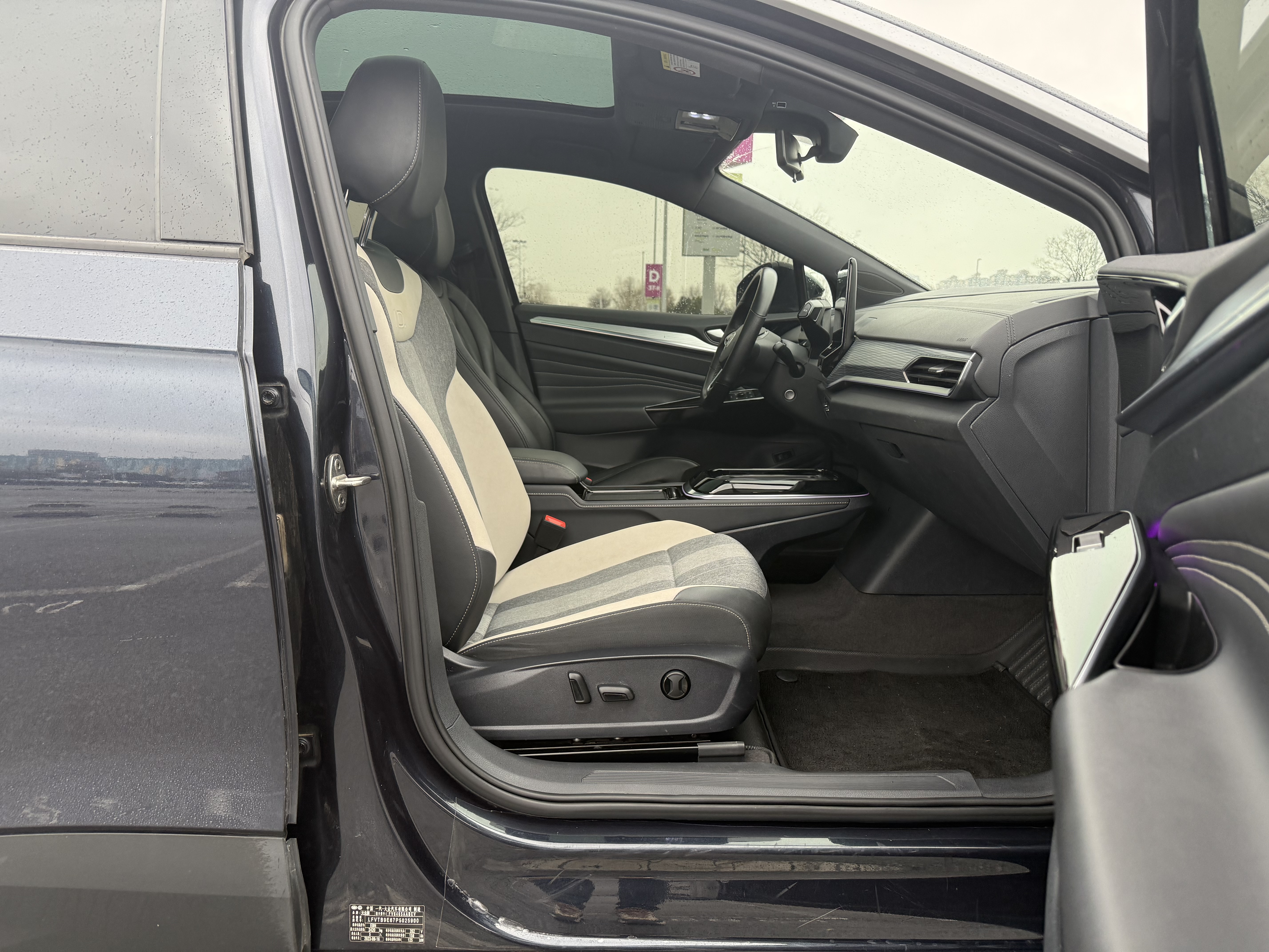 Volkswagen ID.4 Crozz 2023 car image #10