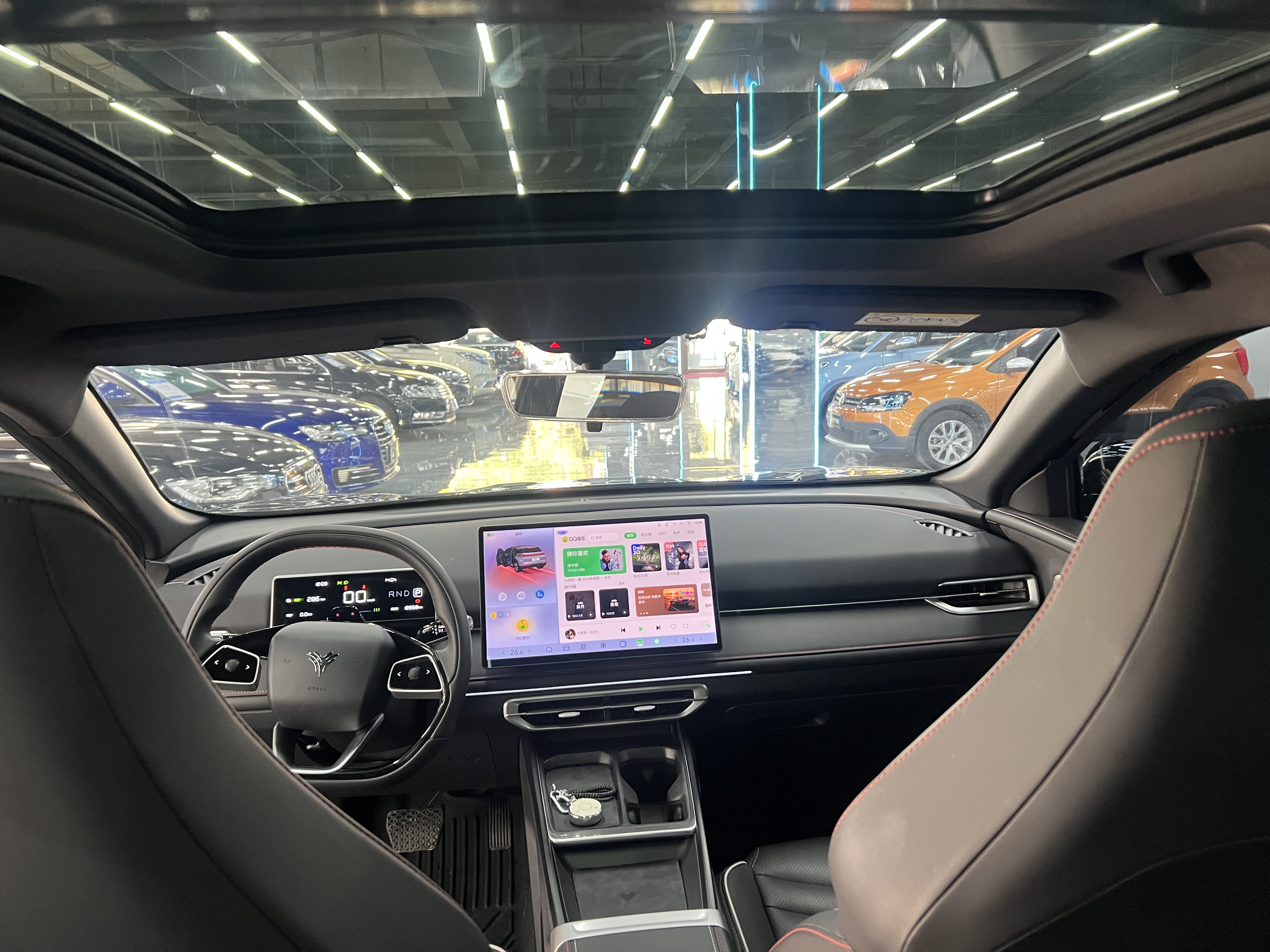 哪吒汽车 哪吒X 2024 汽车图片 #10