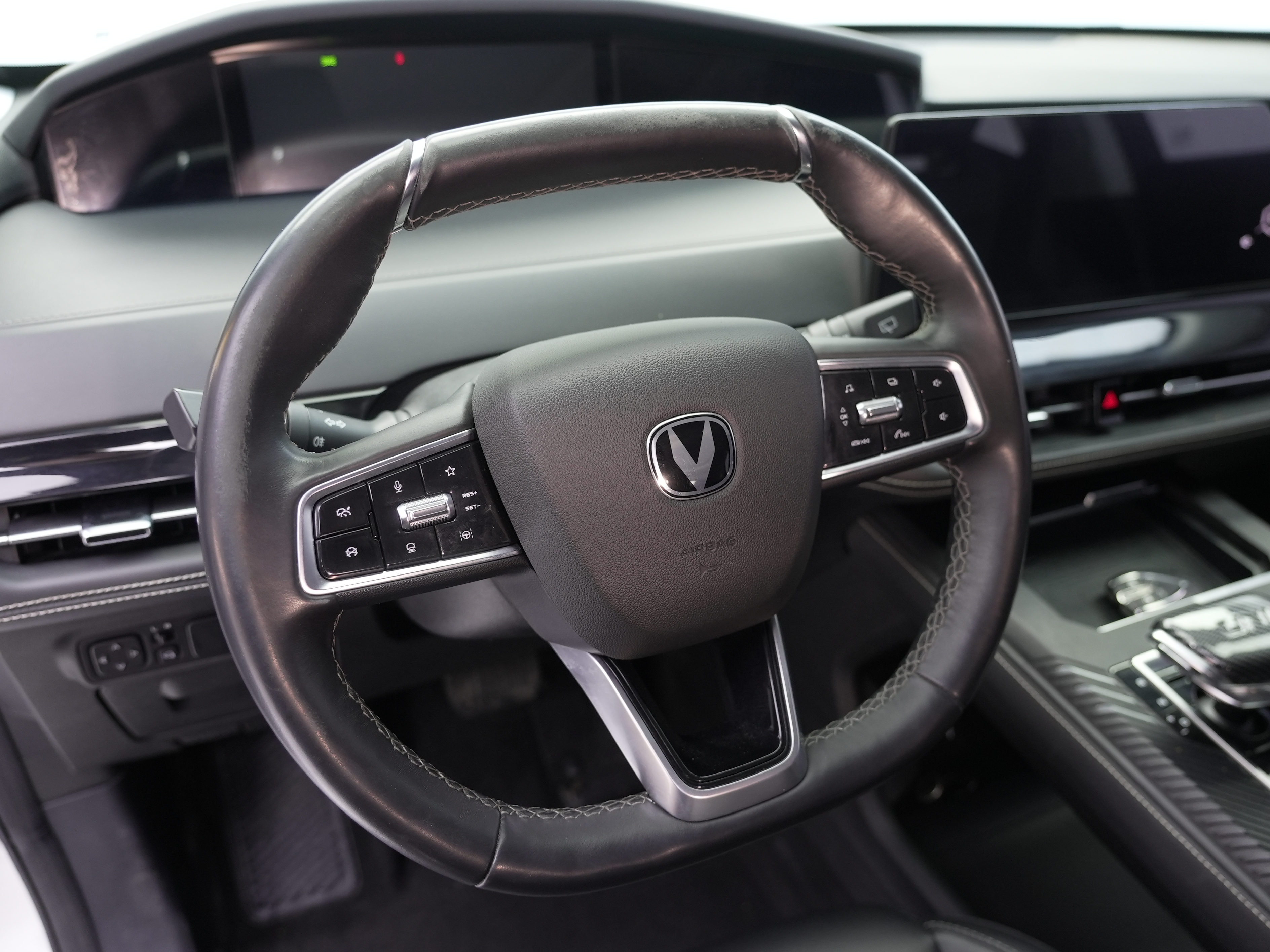 Changan UNI-K 2024 #10 Changan UNI-K 2024 car image #10