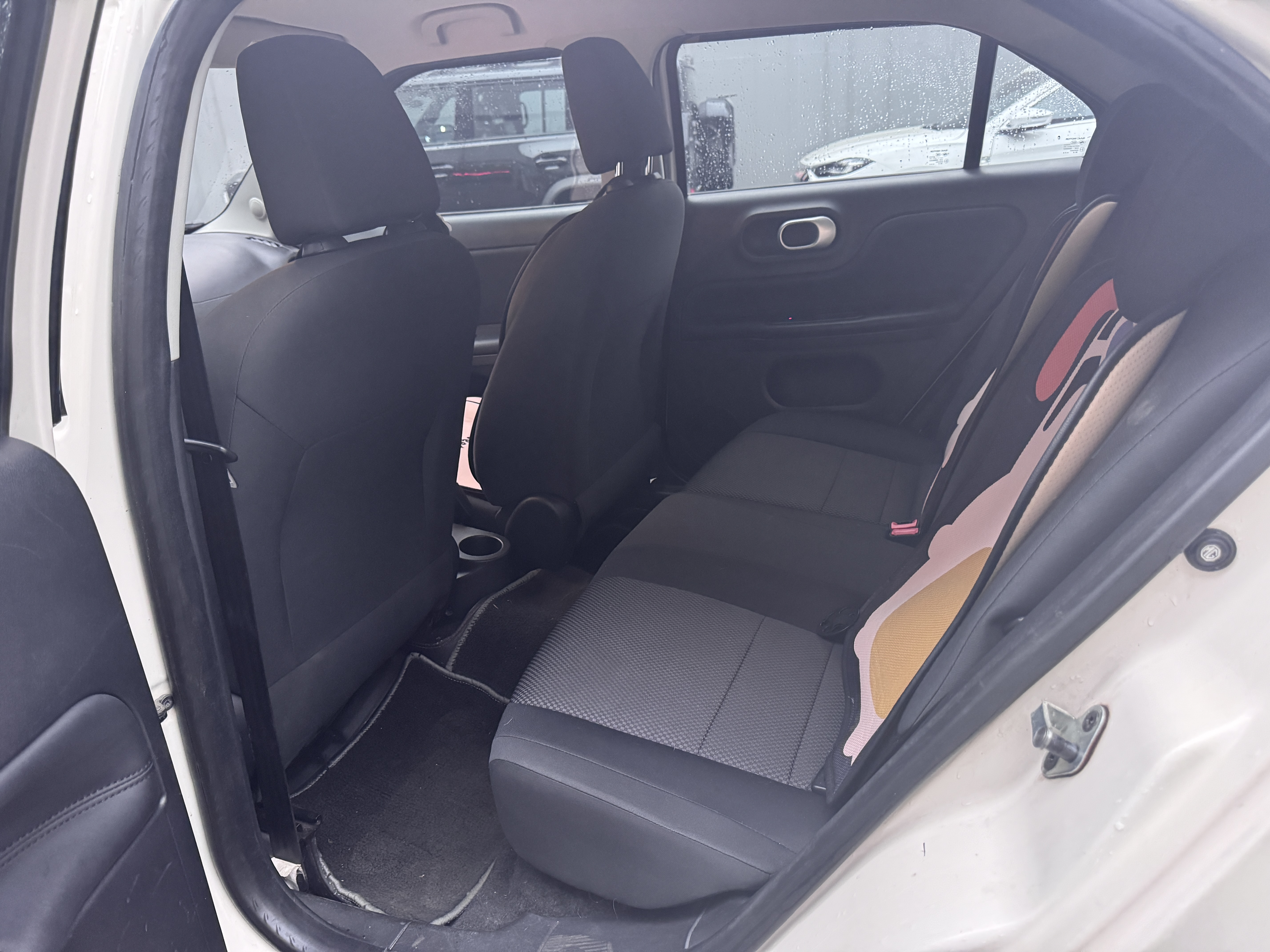 MG 3 2014 car image #10