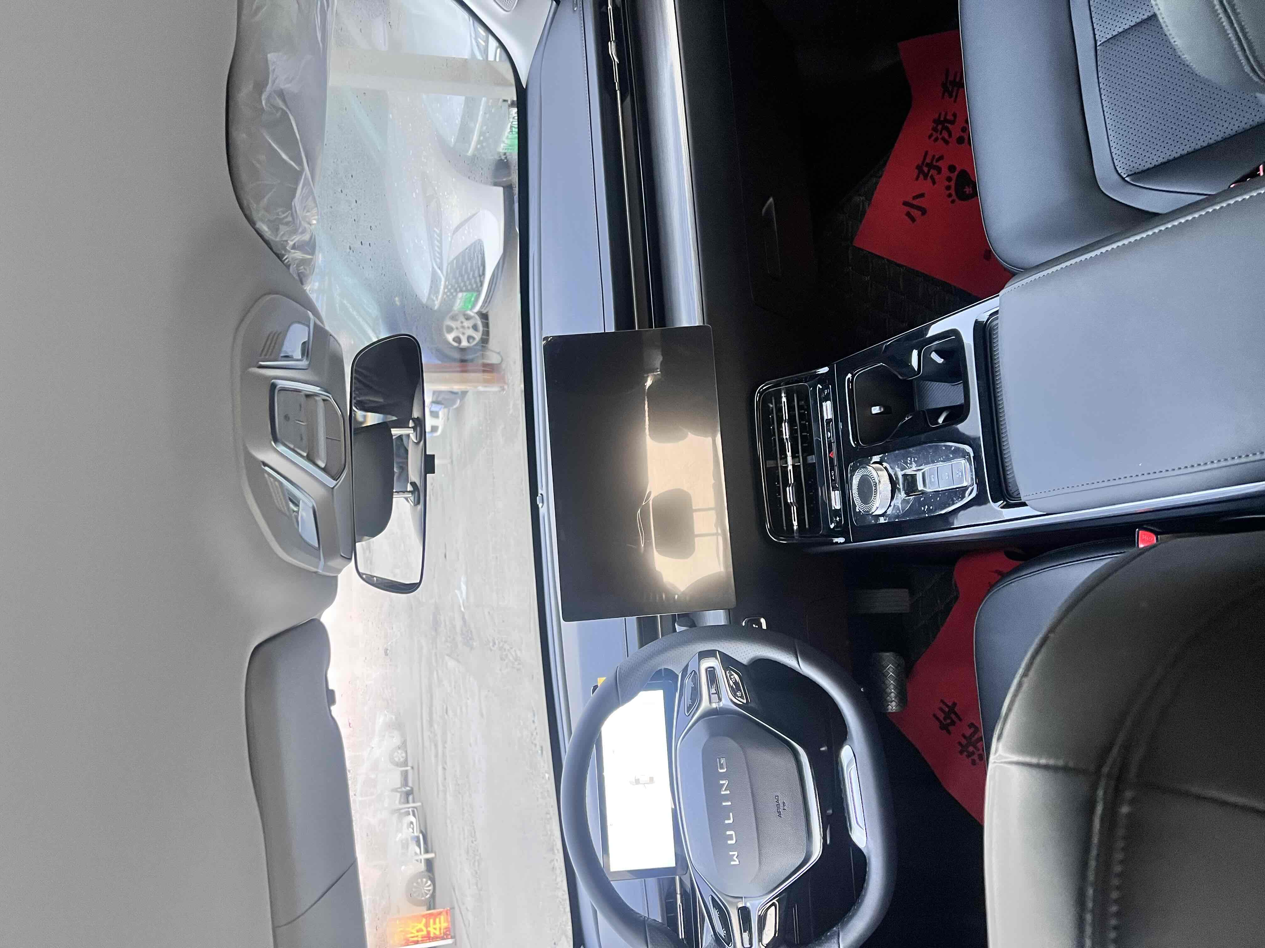 五菱汽车 五菱星光 2025 #10 五菱汽车 五菱星光 2025 汽车图片 #10