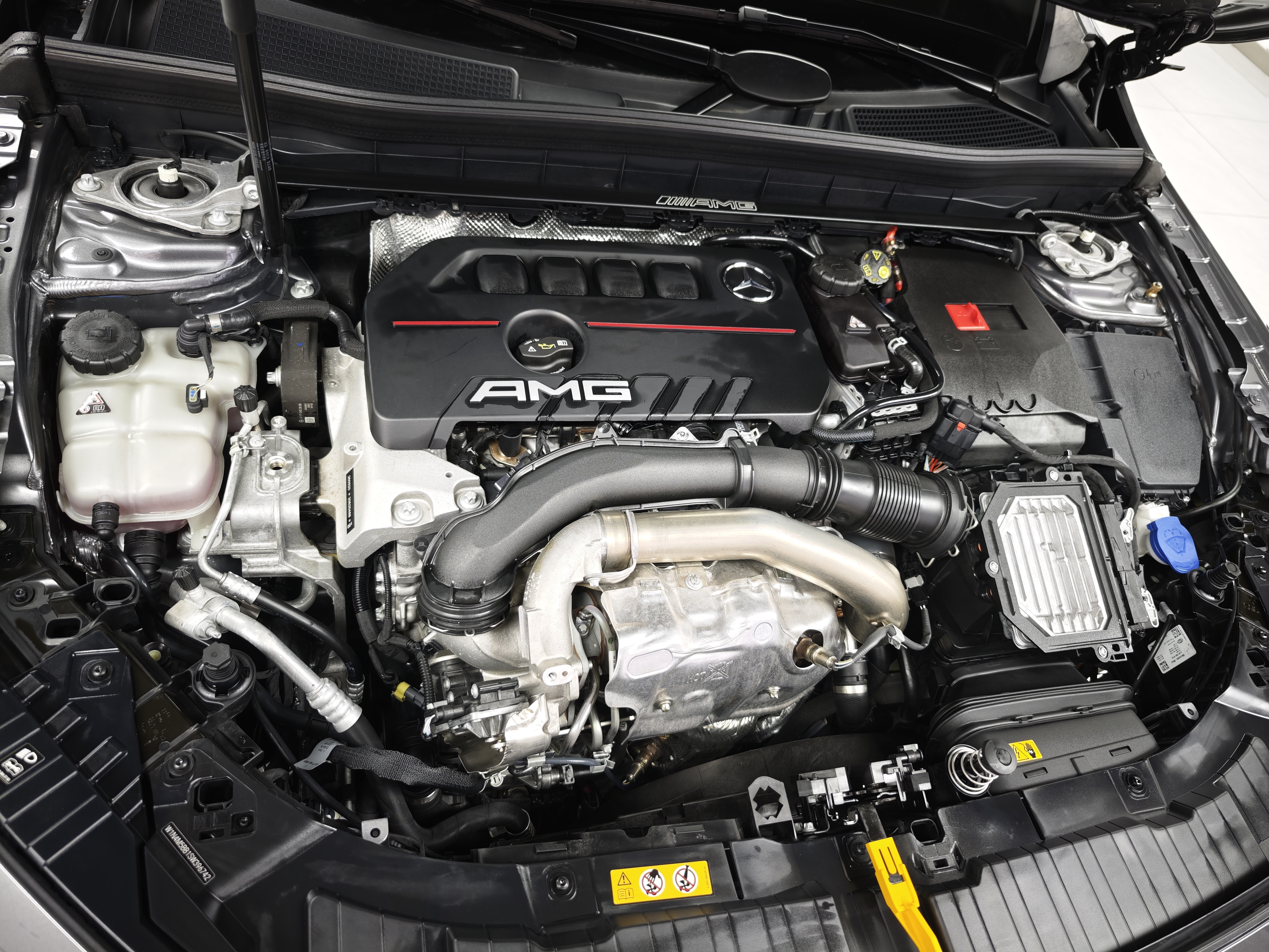 Mercedes-Benz GLB AMG 2025 car image #10