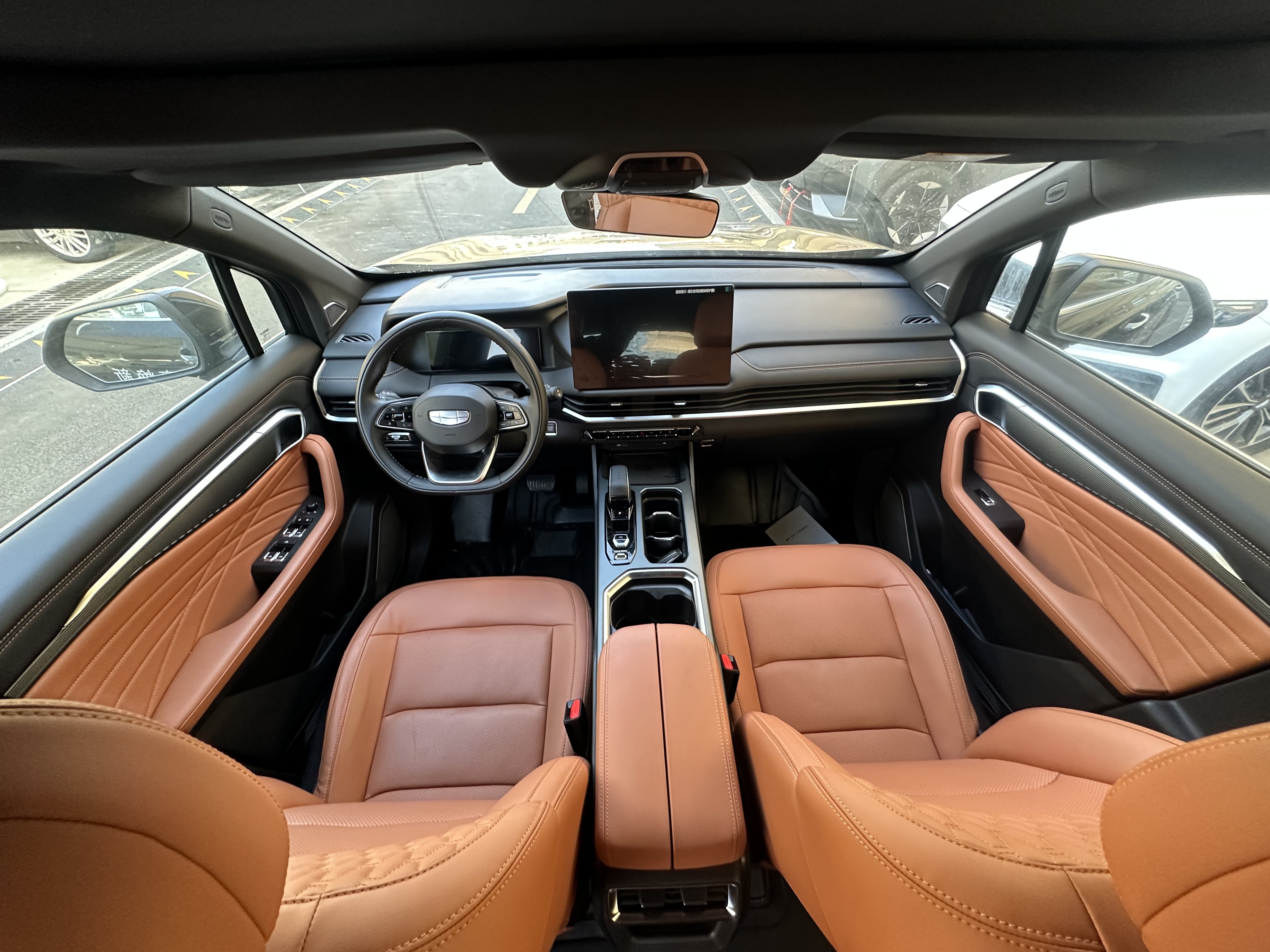 GEELY Okavango L 2023 car image #10