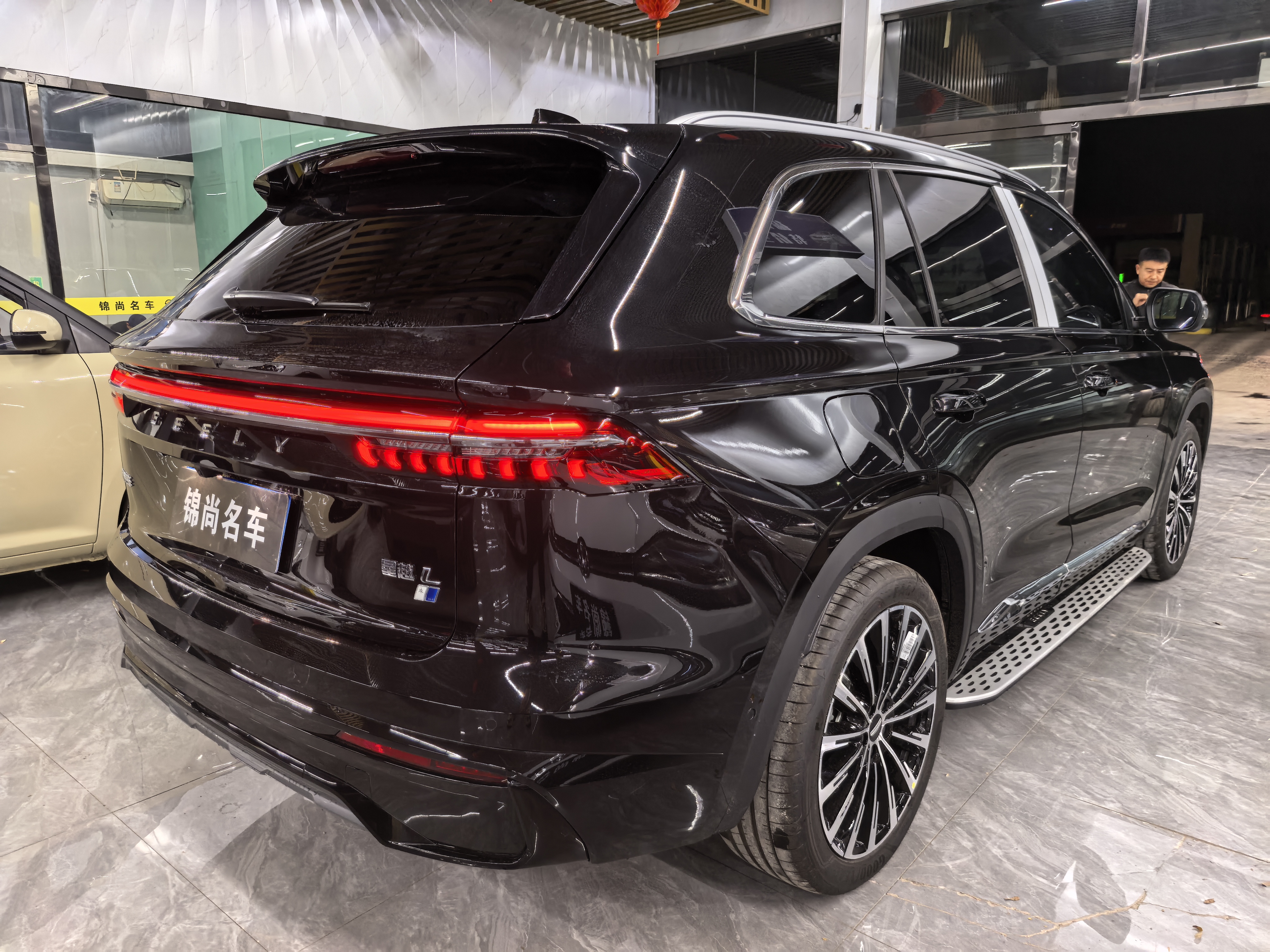 GEELY Monjaro MHEV 2025 #10 GEELY Monjaro MHEV 2025 car image #10