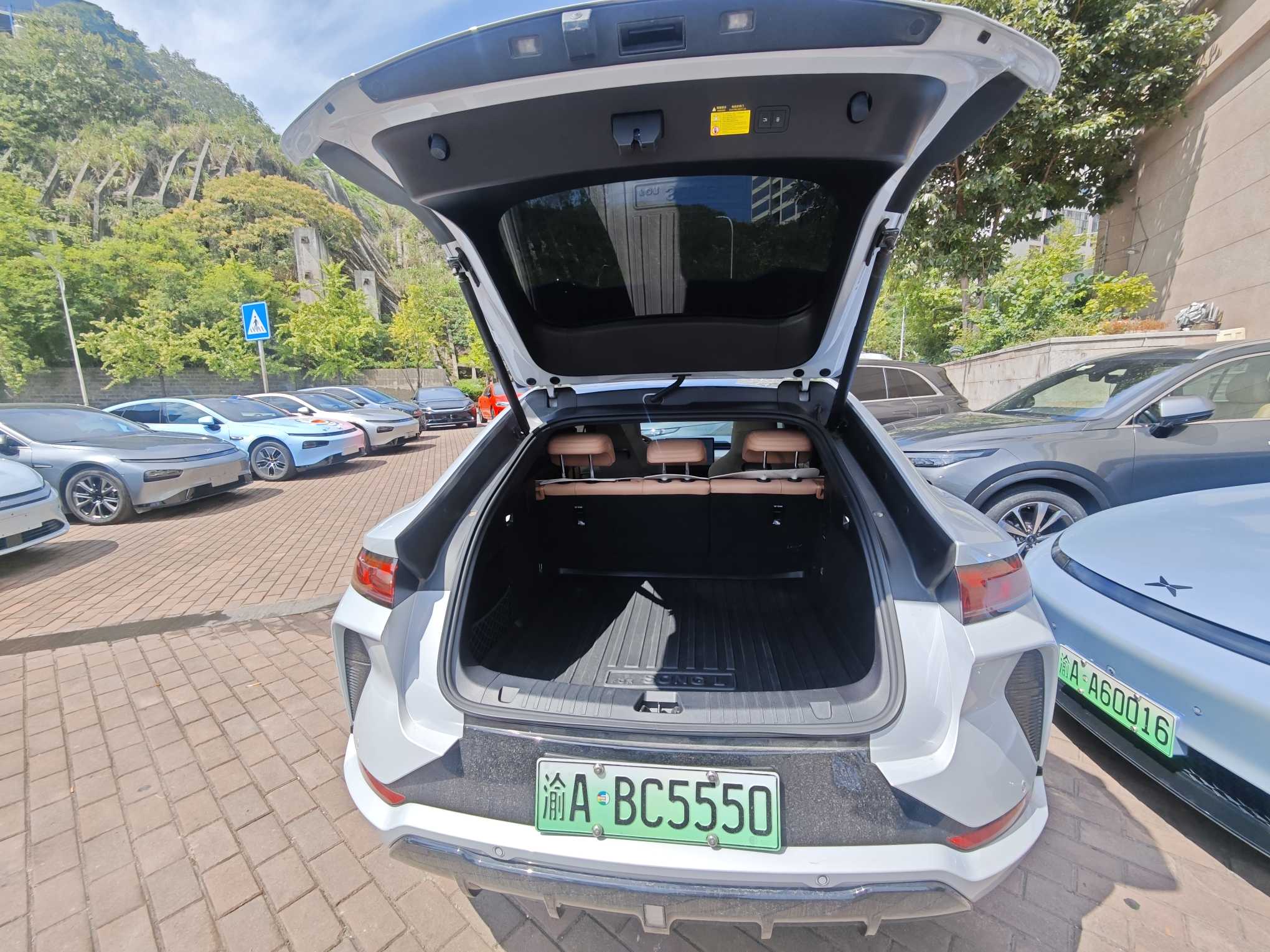 BYD SongL EV 2025 #10 BYD SongL EV 2025 car image #10