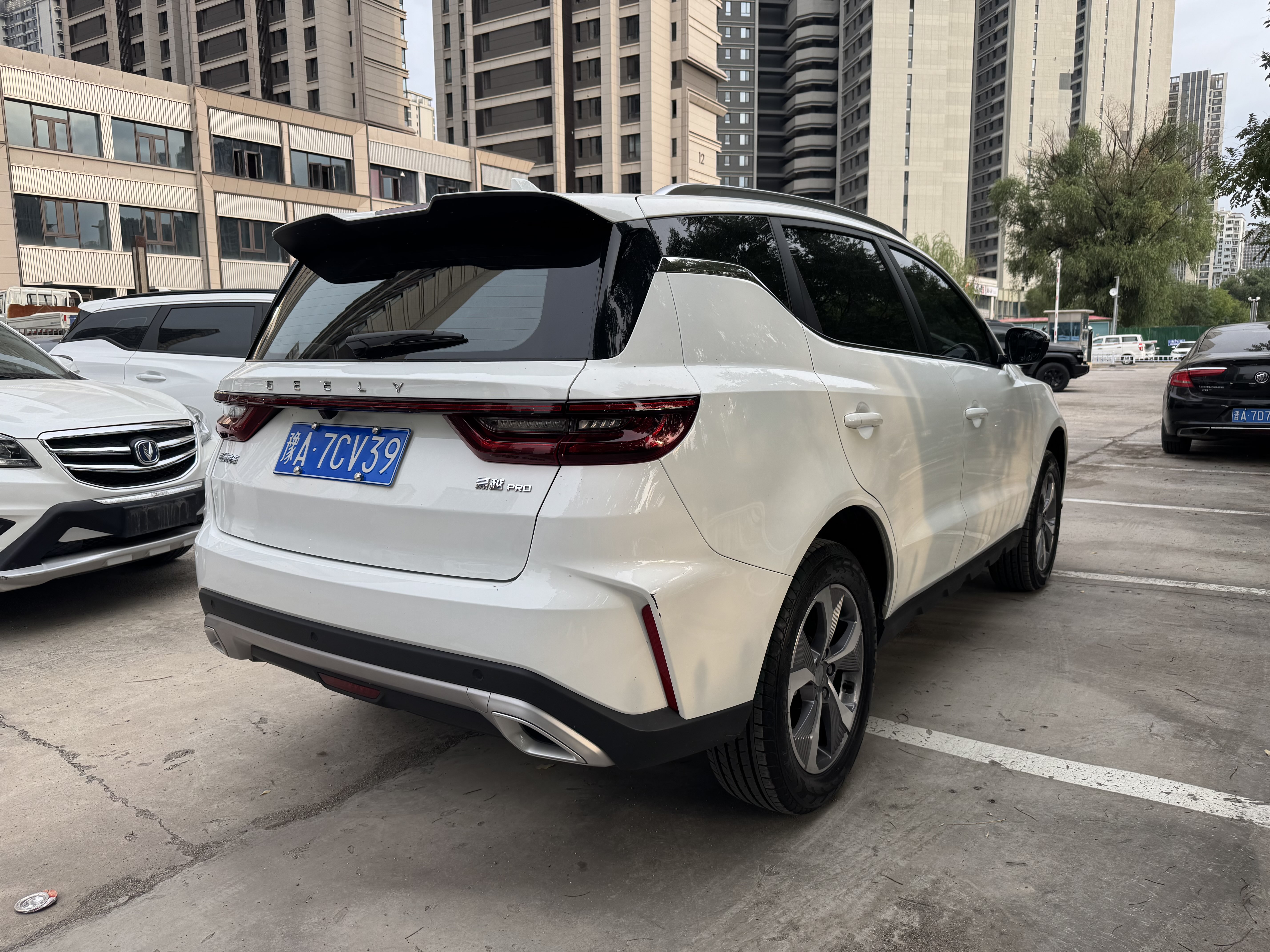 GEELY OkavangoPRO 2025 car image #10