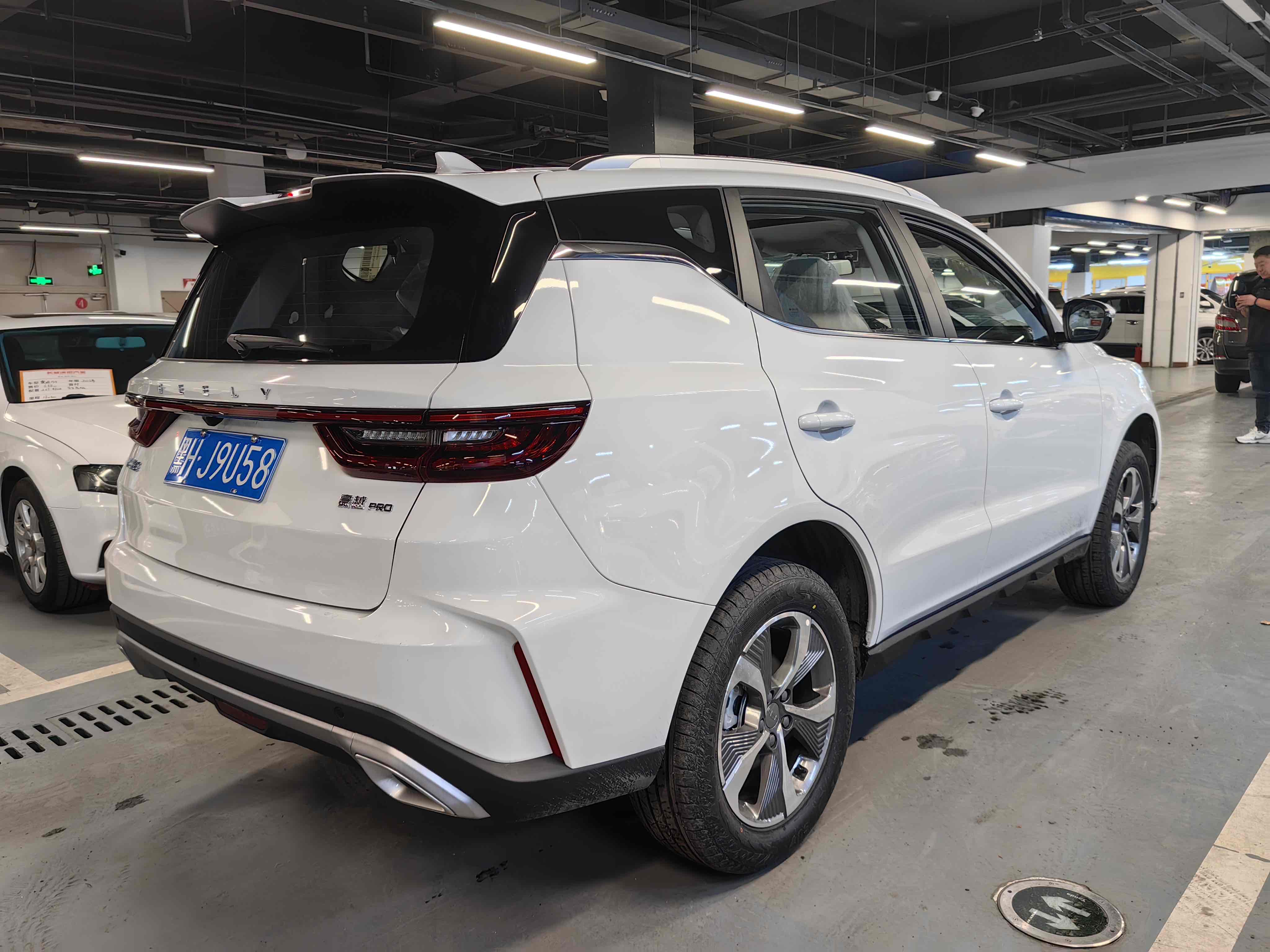 GEELY OkavangoPRO 2025 #10 GEELY OkavangoPRO 2025 car image #10