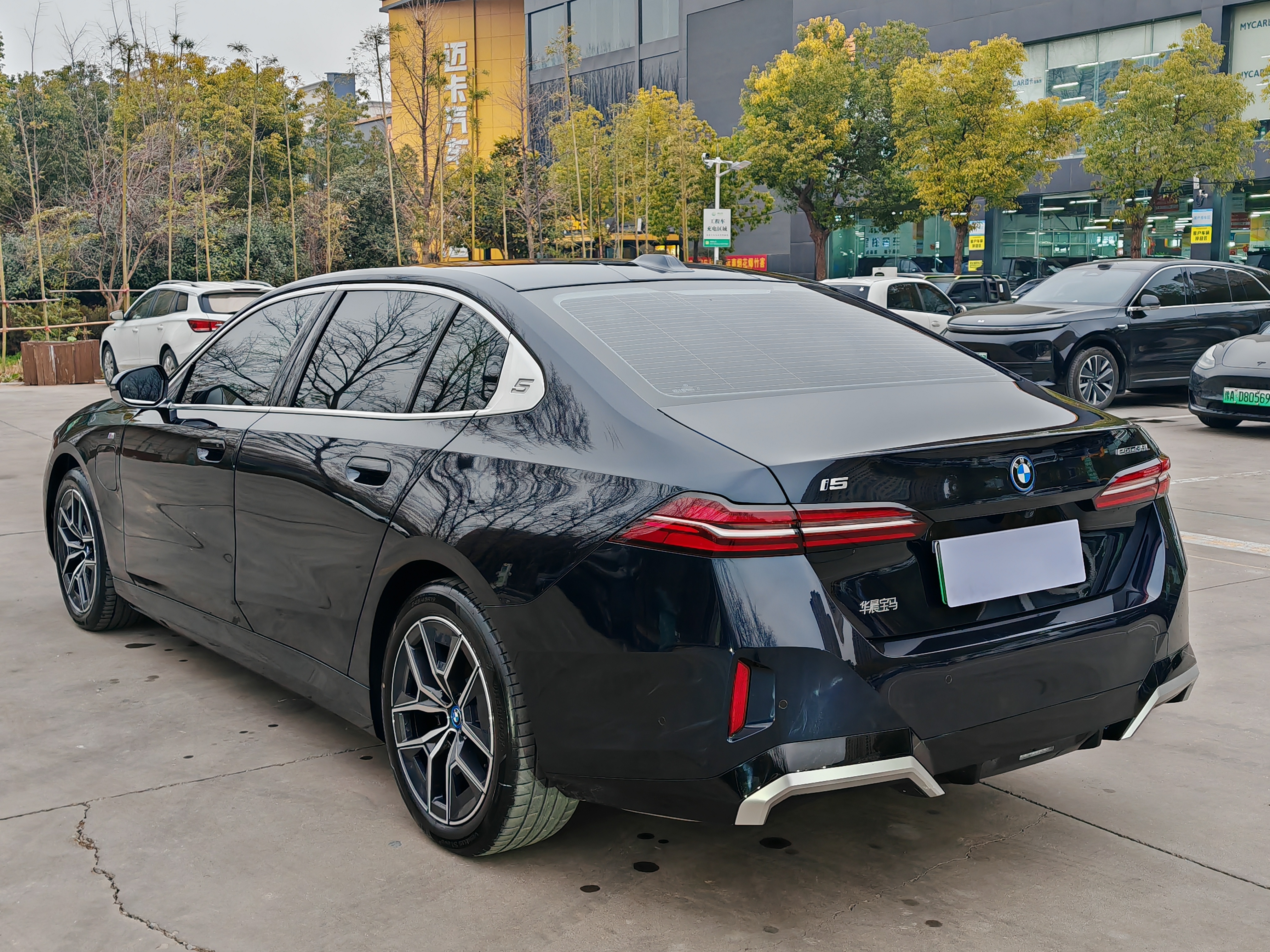 BMW i5 2024 #10 BMW i5 2024 car image #10