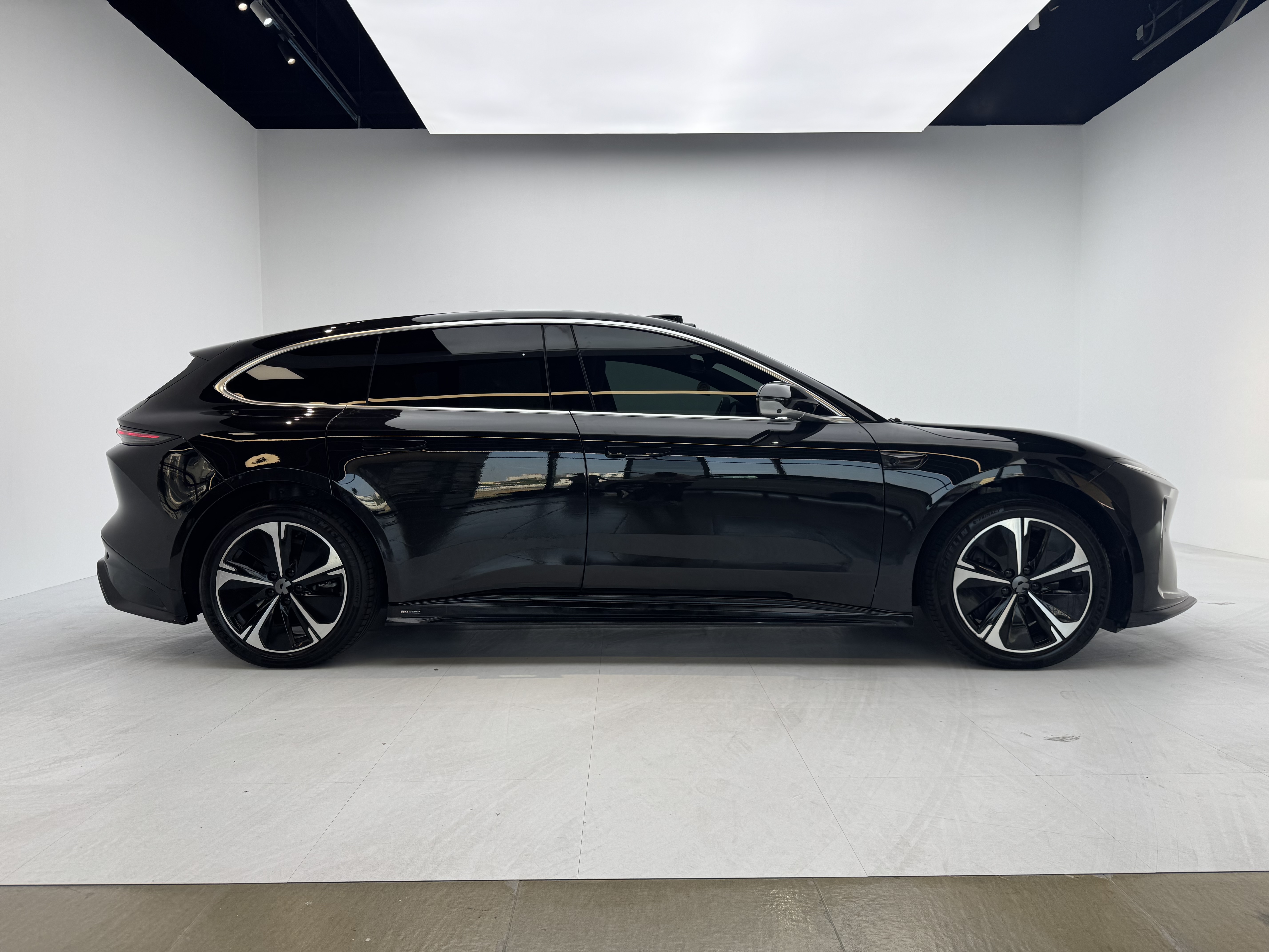 NIO ET5T 2024 изображение автомобиля #10