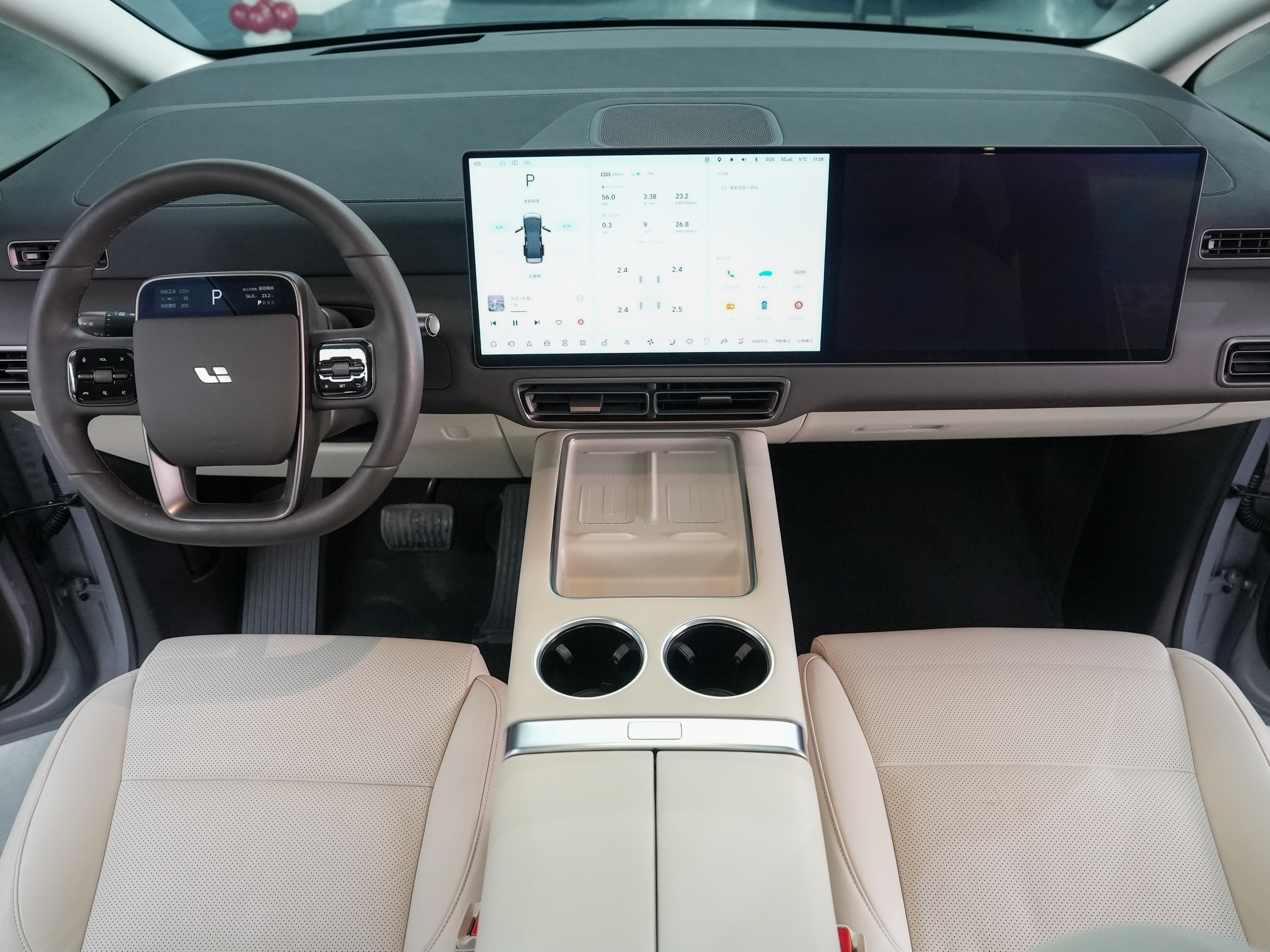 理想汽车 理想MEGA 2025 汽车图片 #10