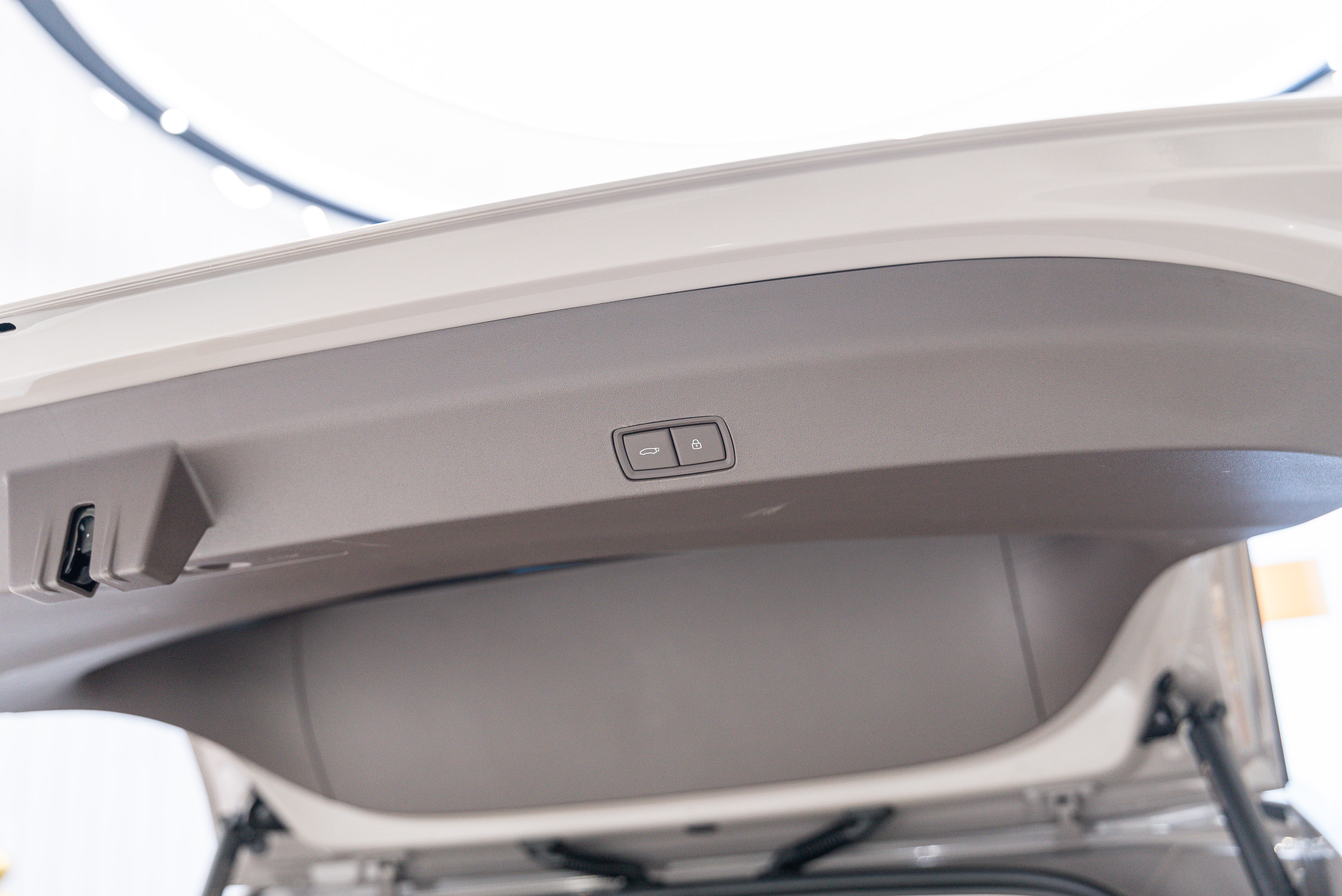 理想汽车 理想MEGA 2024 汽车图片 #10