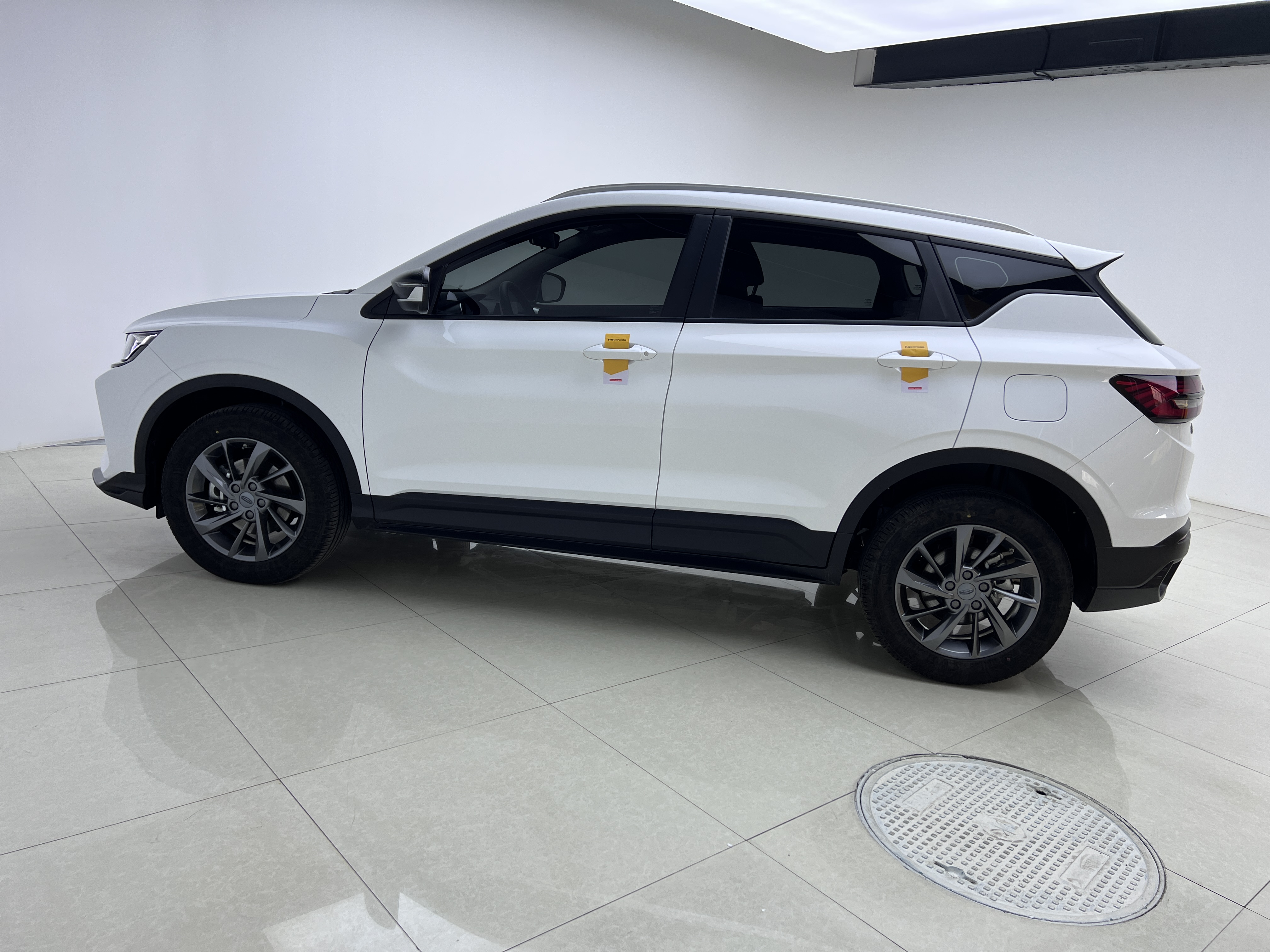 GEELY Coolray 2024 #10 GEELY Coolray 2024 car image #10