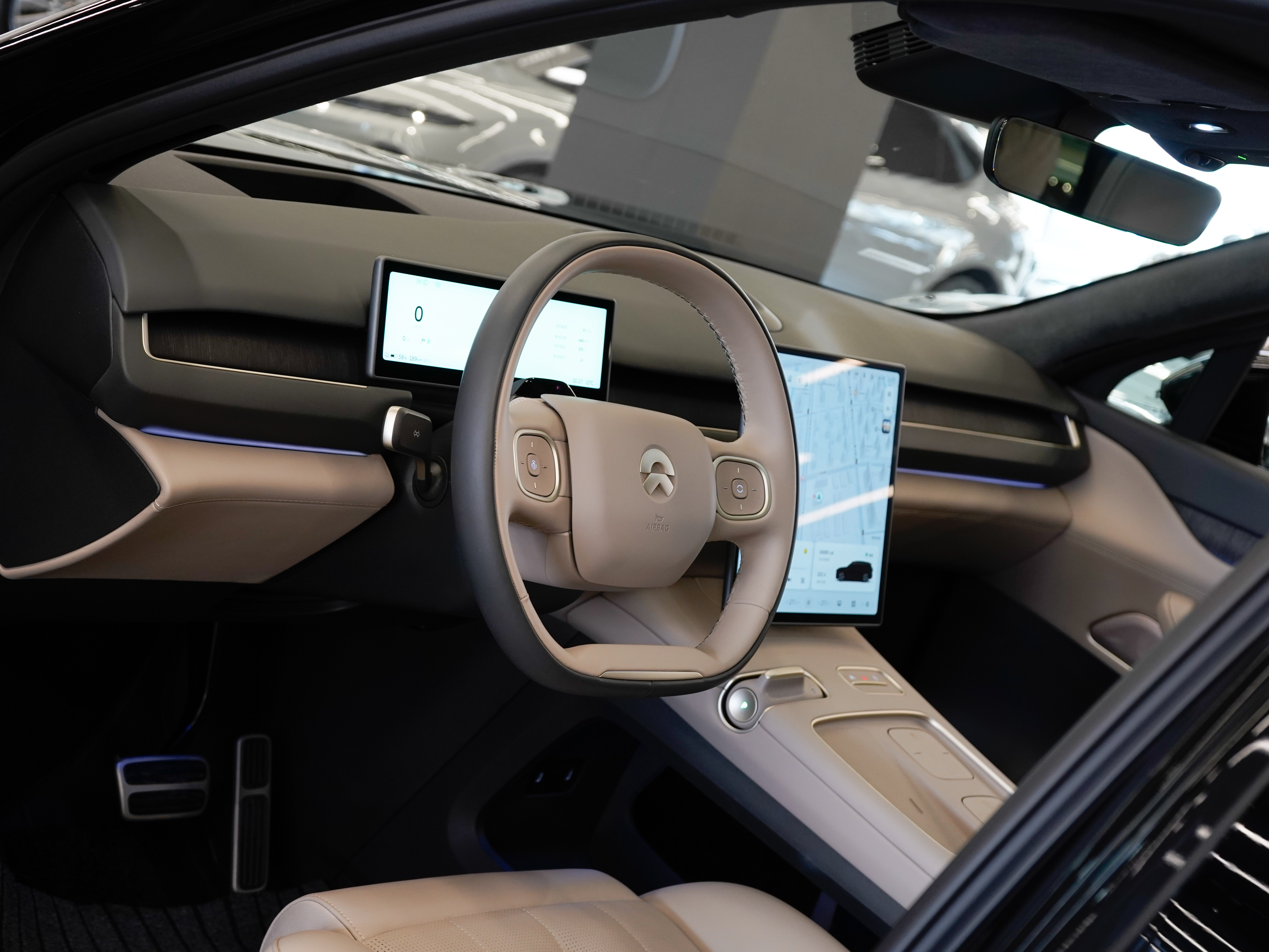 NIO ES8 2025 imagen de coche #10