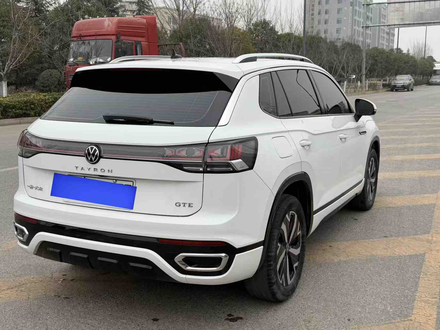 Volkswagen Tayron GTE 2024 immagine di auto #10