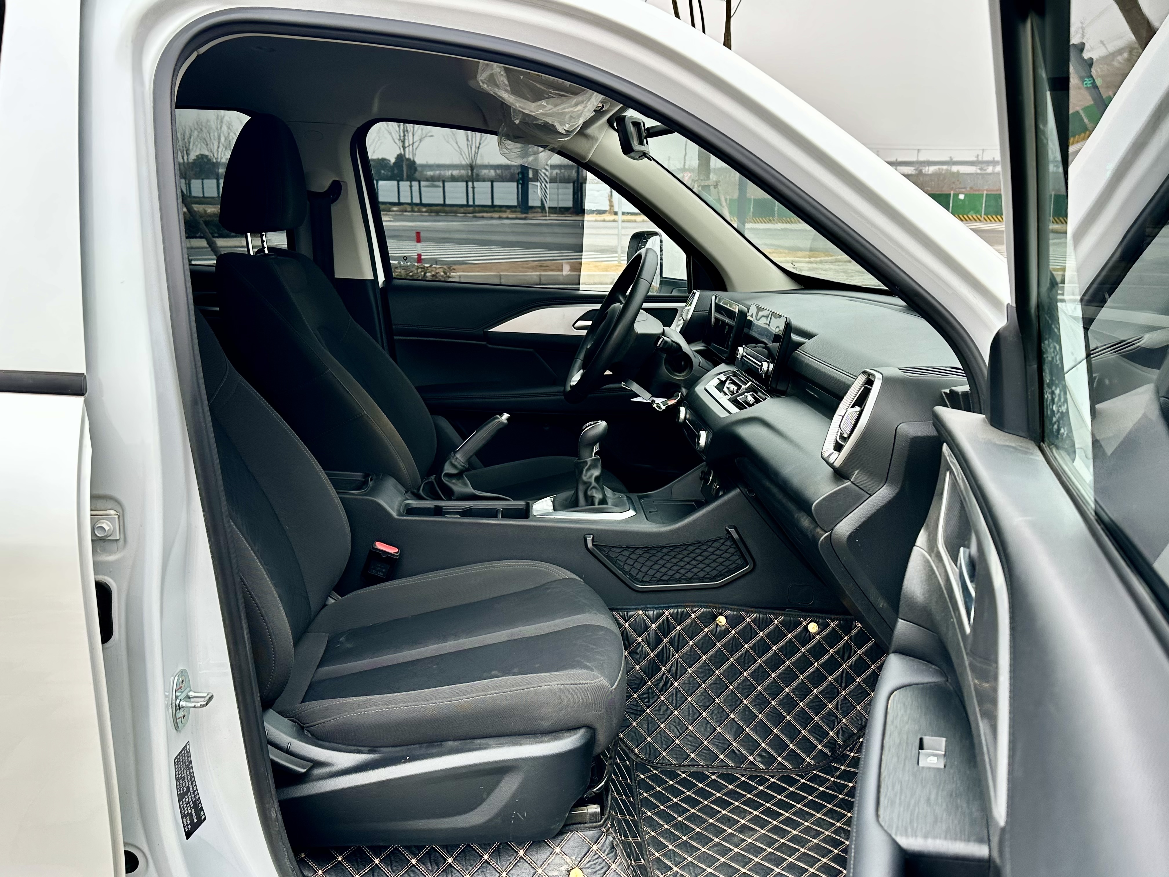 Great Wall Jingang Pao 2024 #10 Great Wall Jingang Pao 2024 car image #10