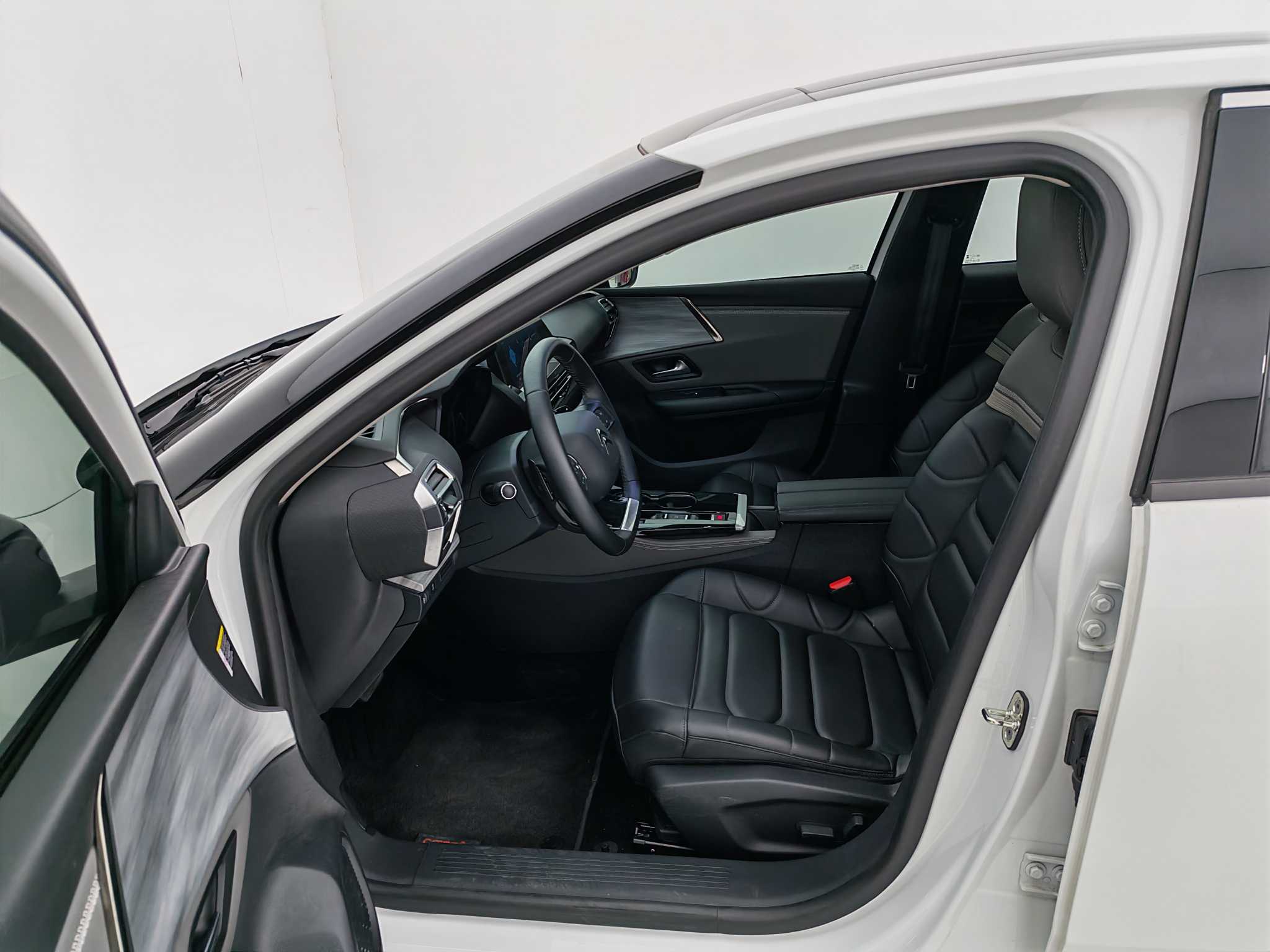 Citroen C5 X 2024 immagine di auto #10