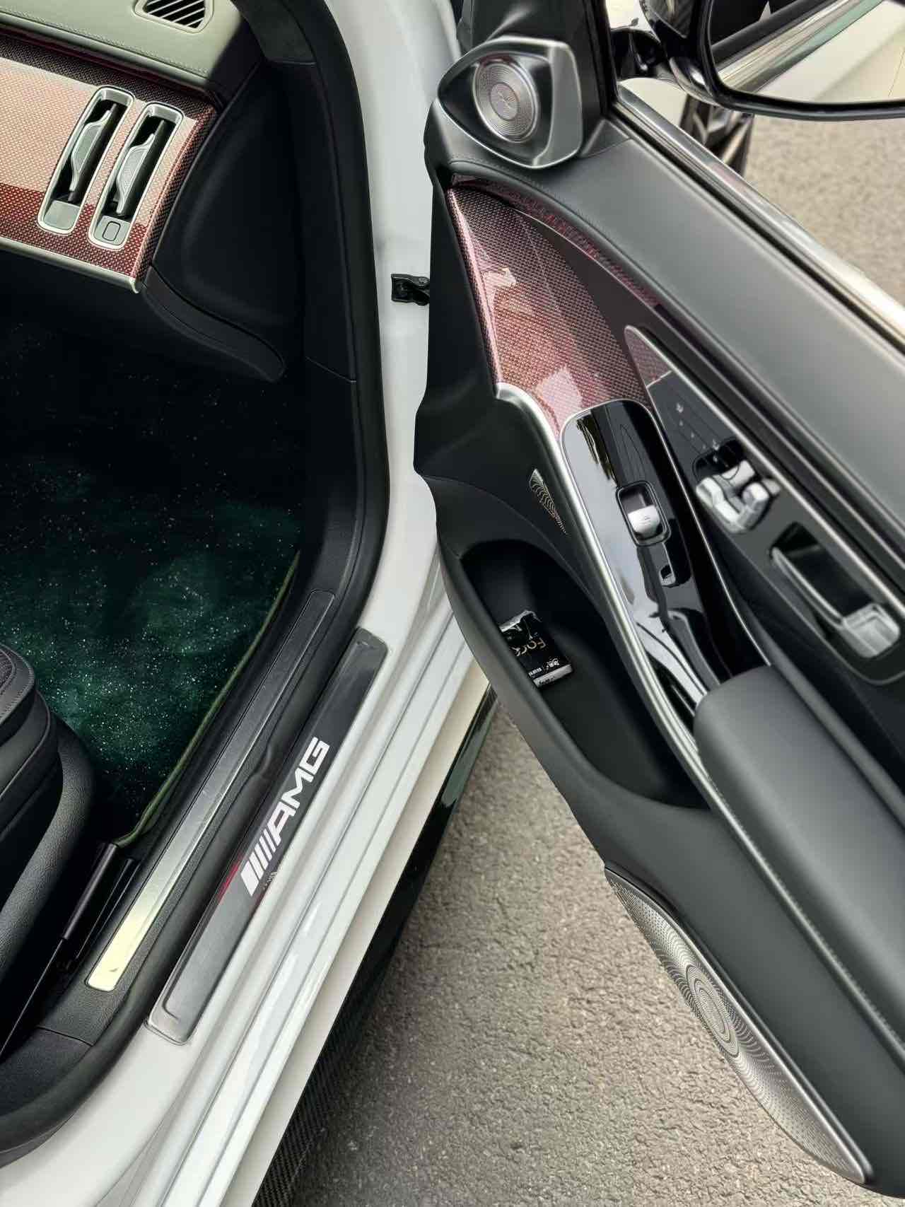 Mercedes-Benz S AMG New Energy 2025 صورة سيارة #10