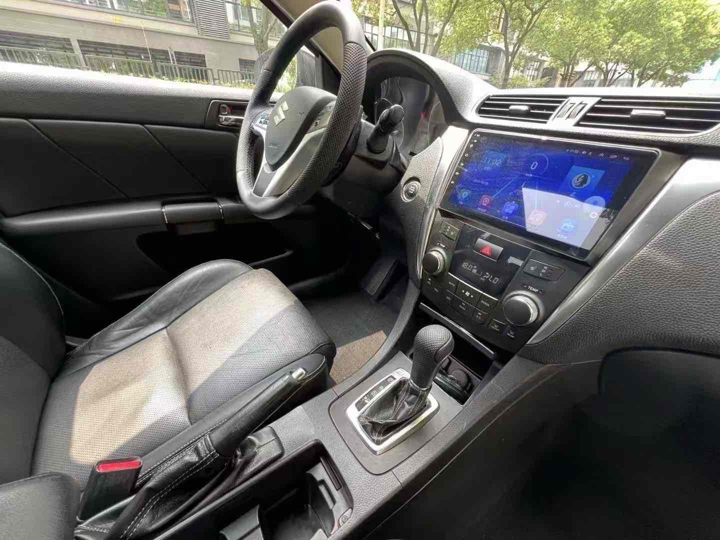 Suzuki Kizashi 2016 изображение автомобиля #10