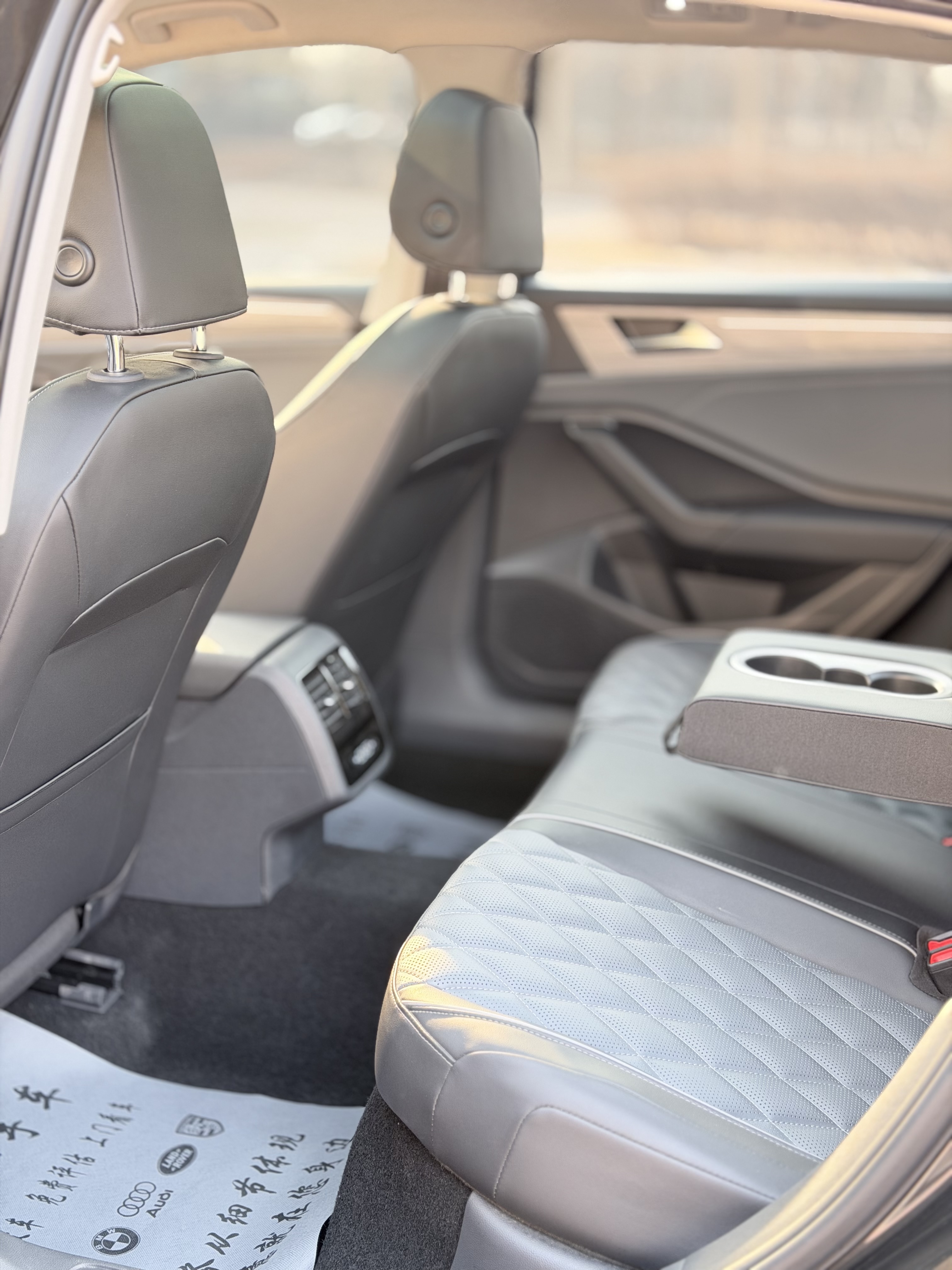 Volkswagen Sagitar 2024 car image #10