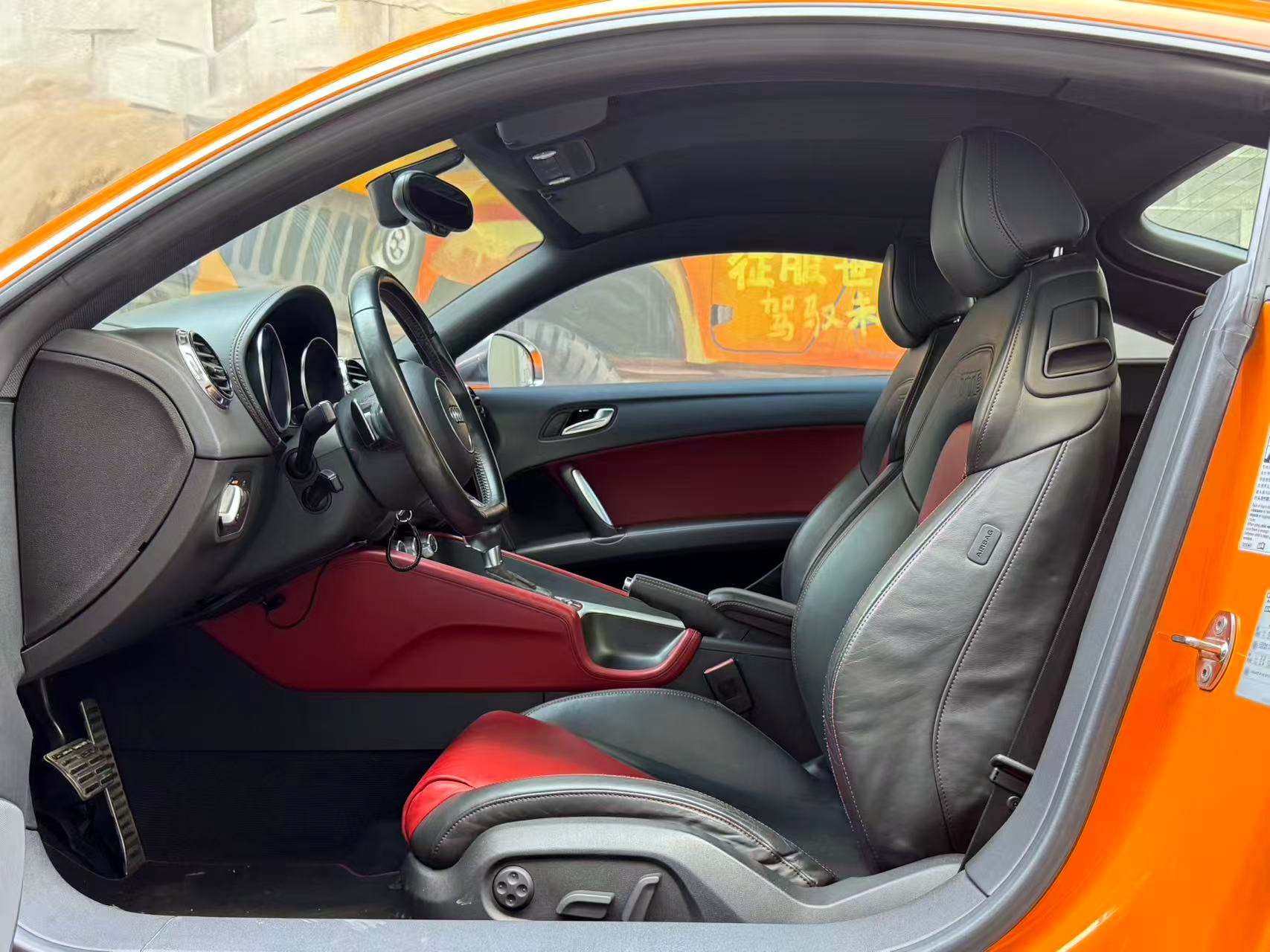 Audi TTS 2011 car image #10