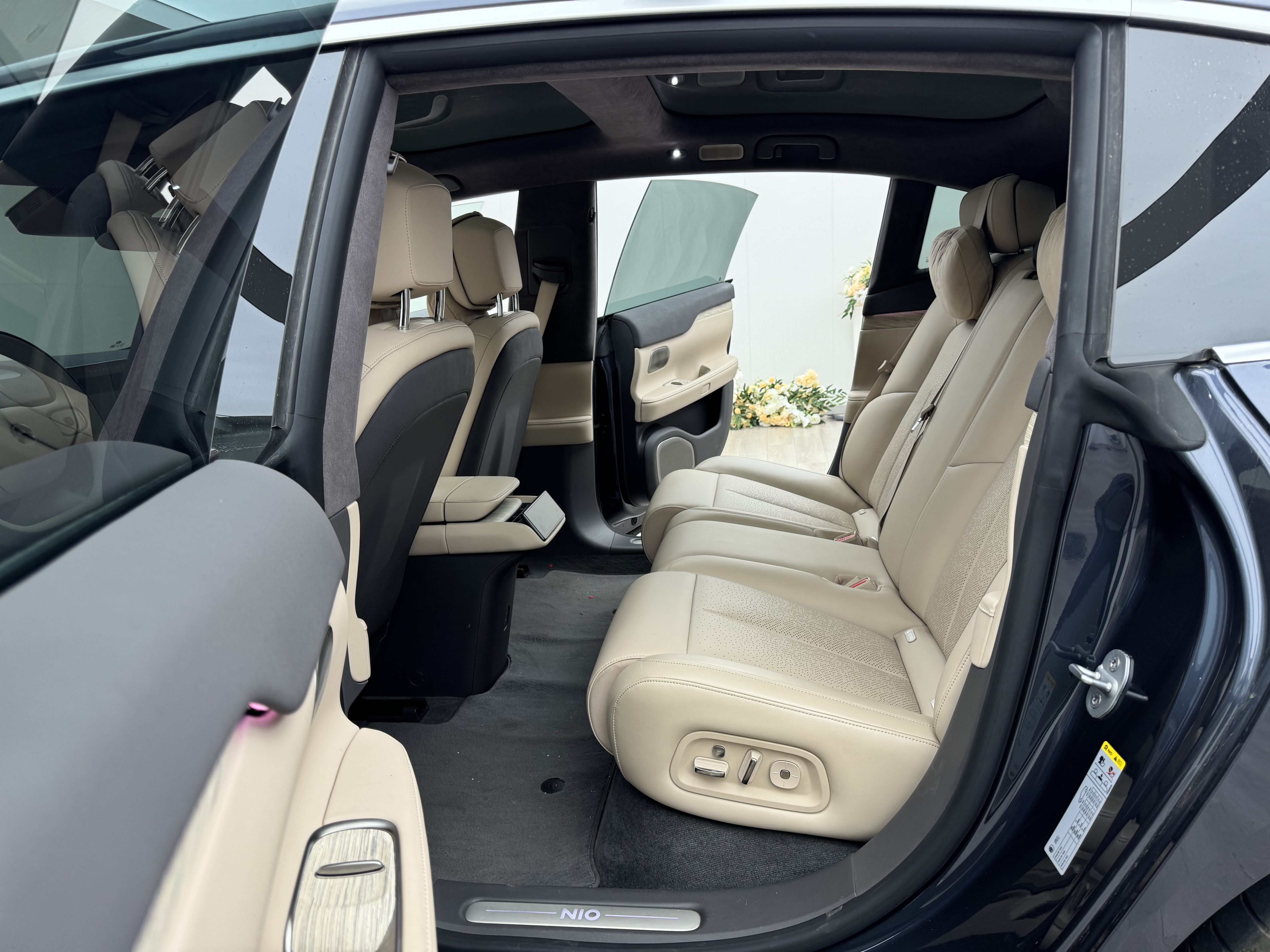 NIO ET7 2024 car image #10