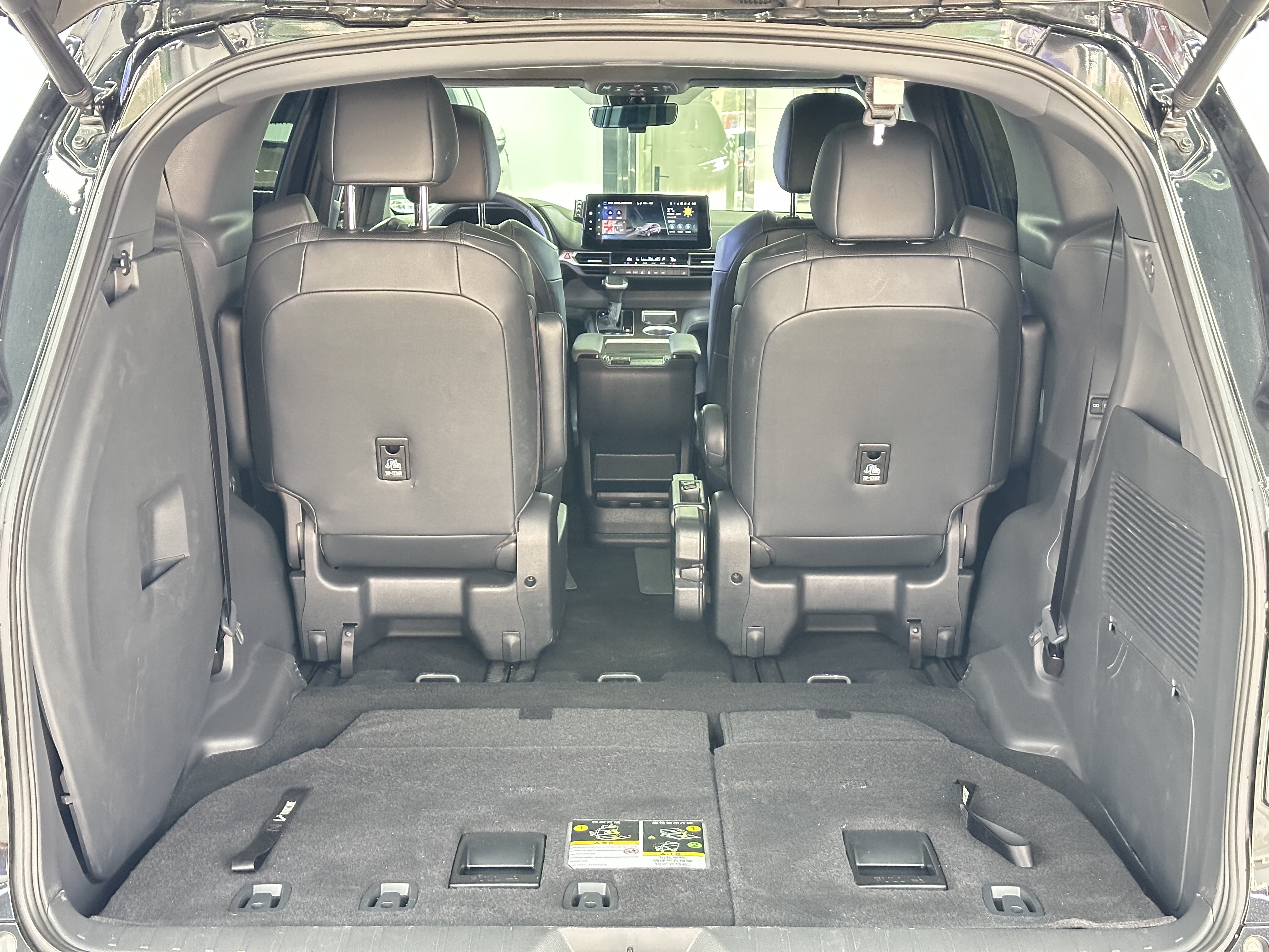 Toyota Granvia 2024 car image #10