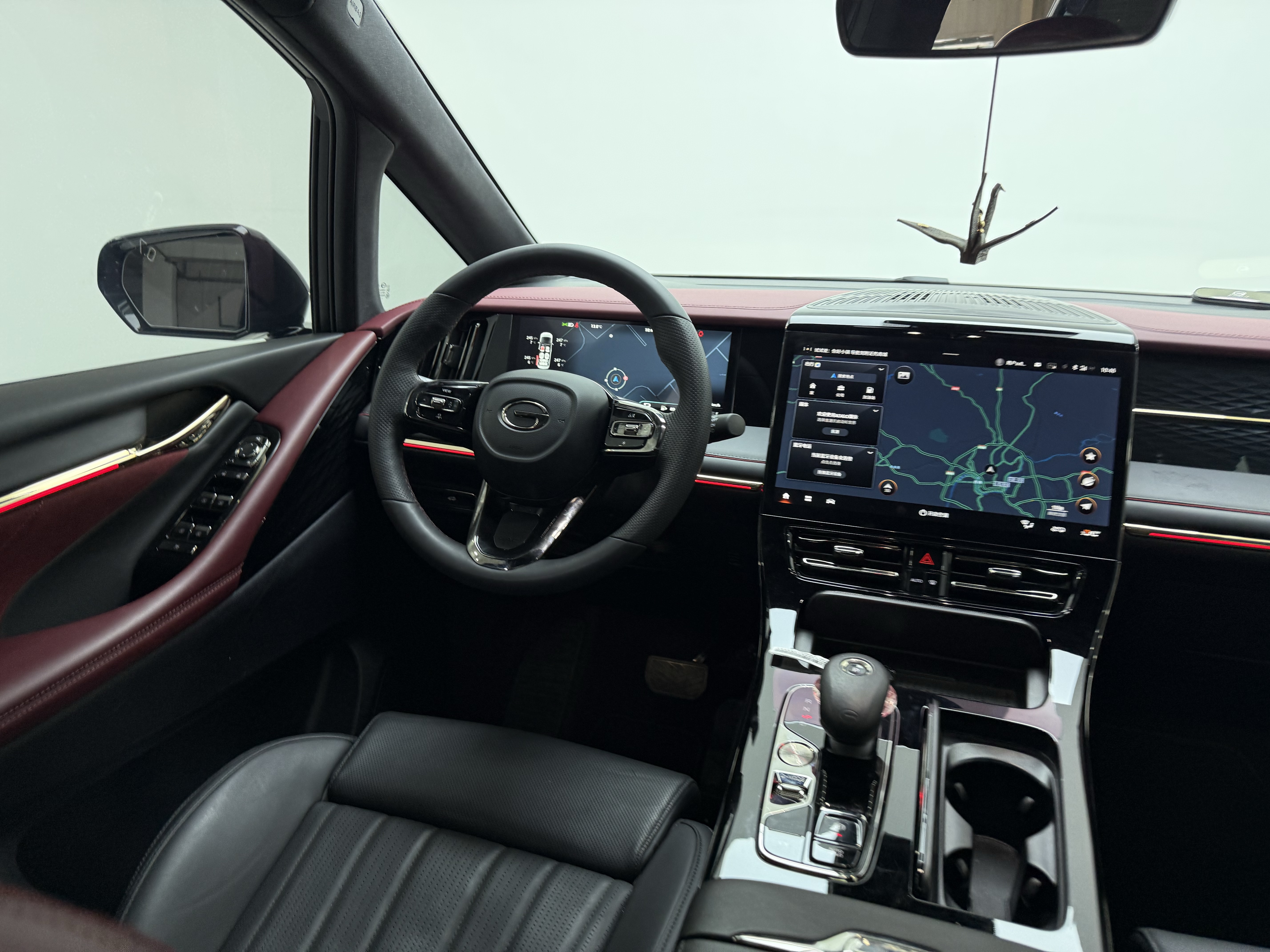 GAC Trumpchi M8 2025 #10 GAC Trumpchi M8 2025 car image #10