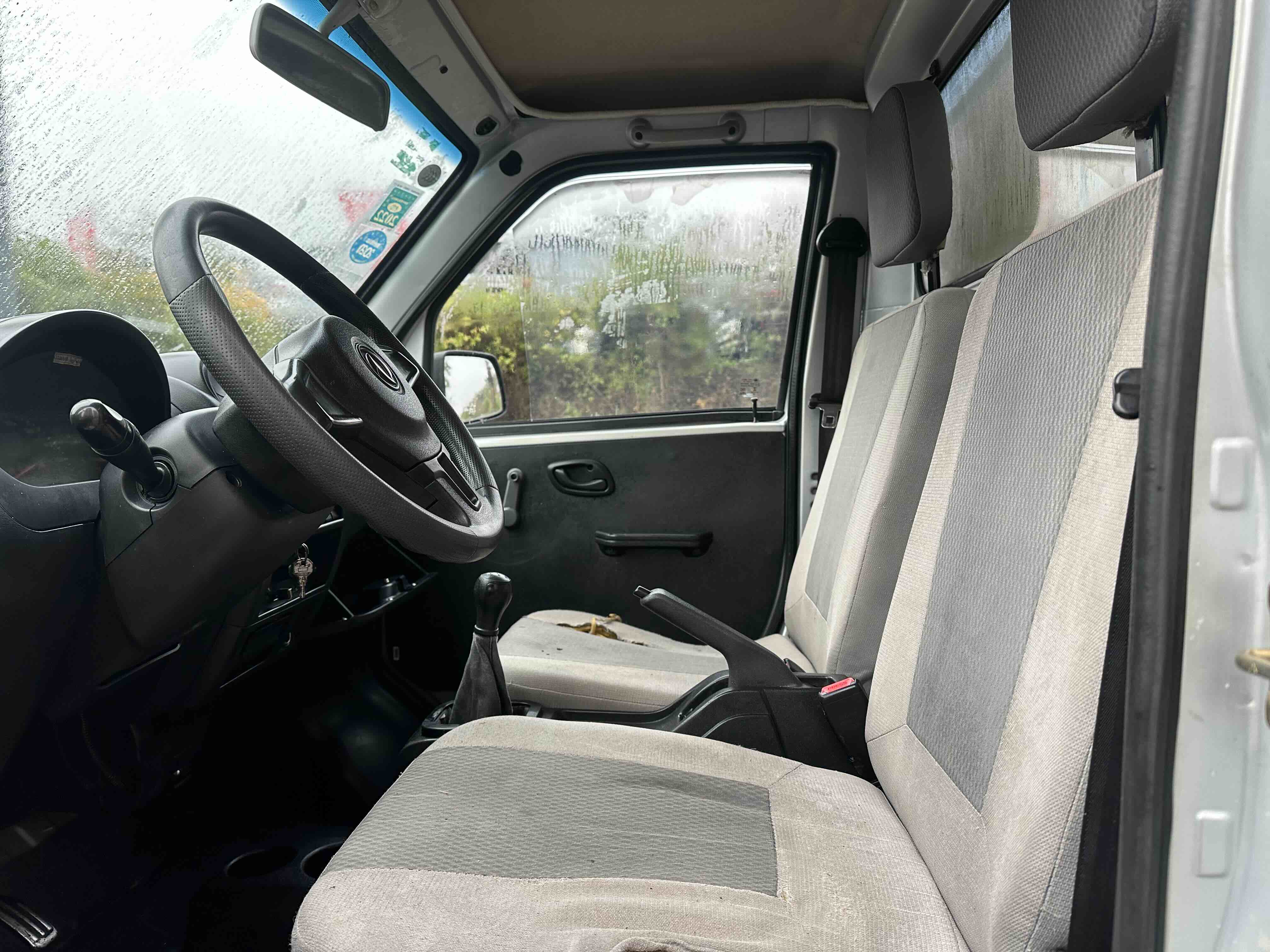 2015 car image #10