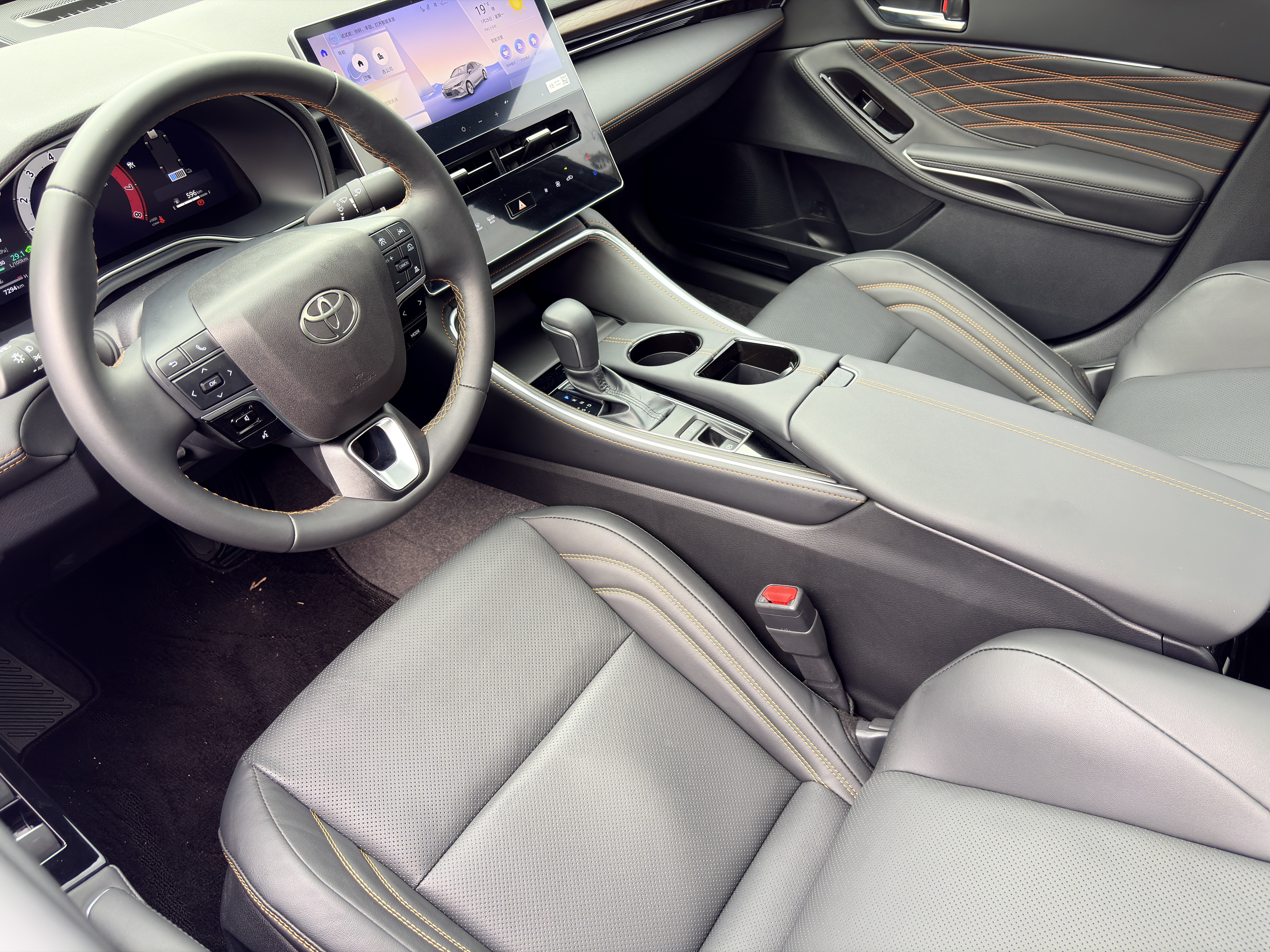 Toyota Avalon 2025 car image #10