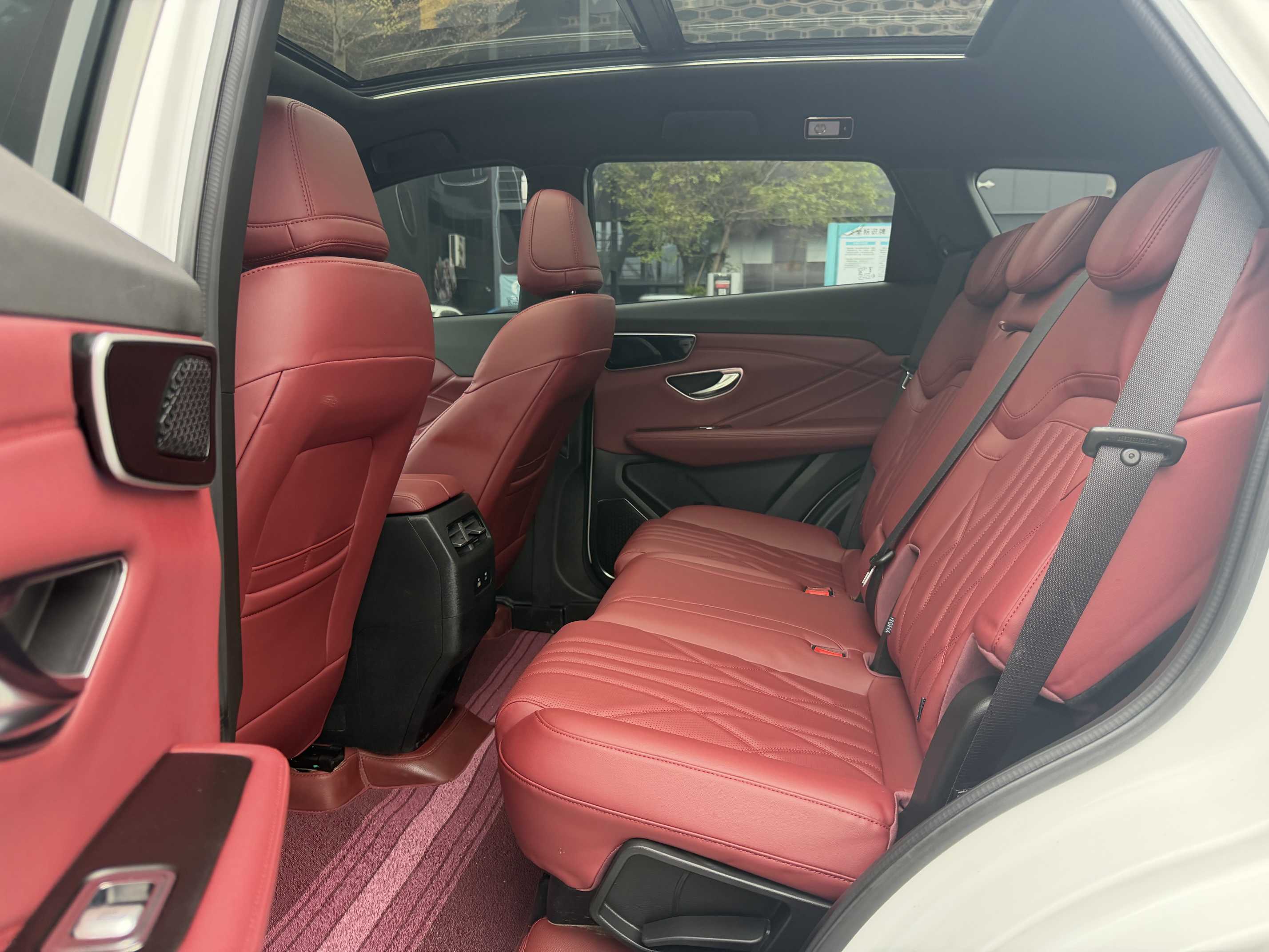X70 PLUS 2025 #10 X70 PLUS 2025 car image #10