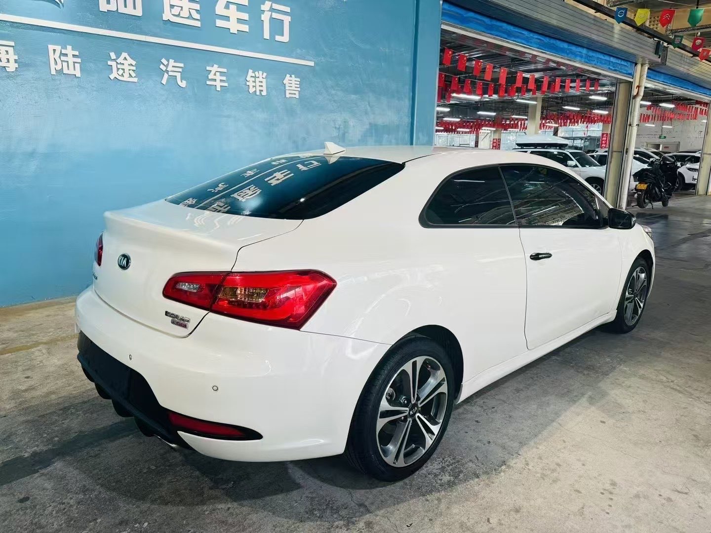 起亚 速迈 2016 汽车图片 #10