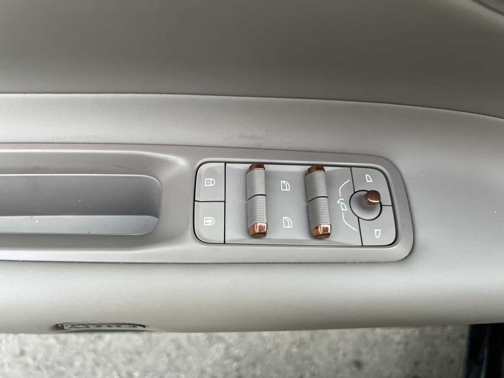 Lynk & Co Z10 2024 car image #10