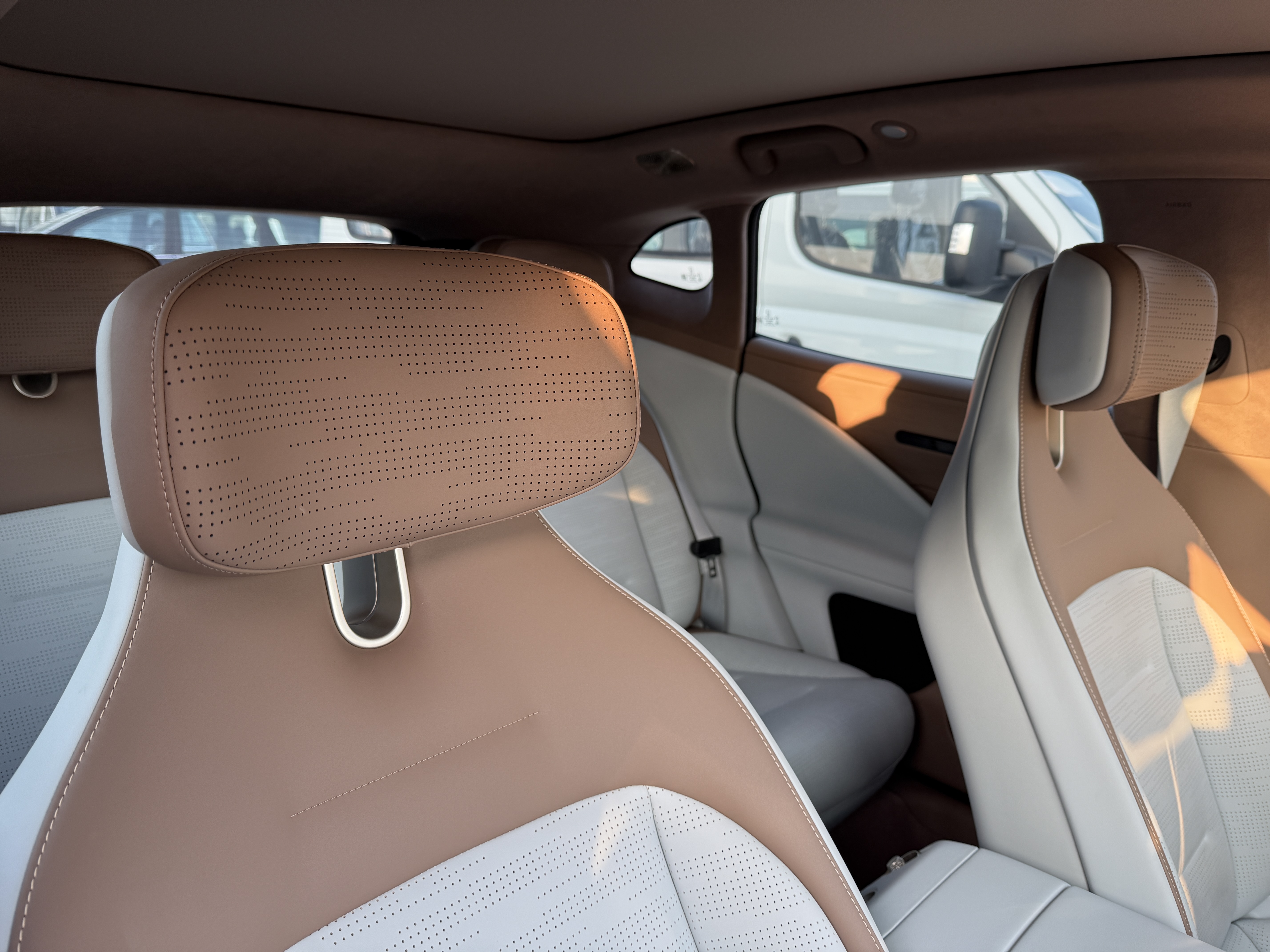 Avatr 07 2025 car image #10