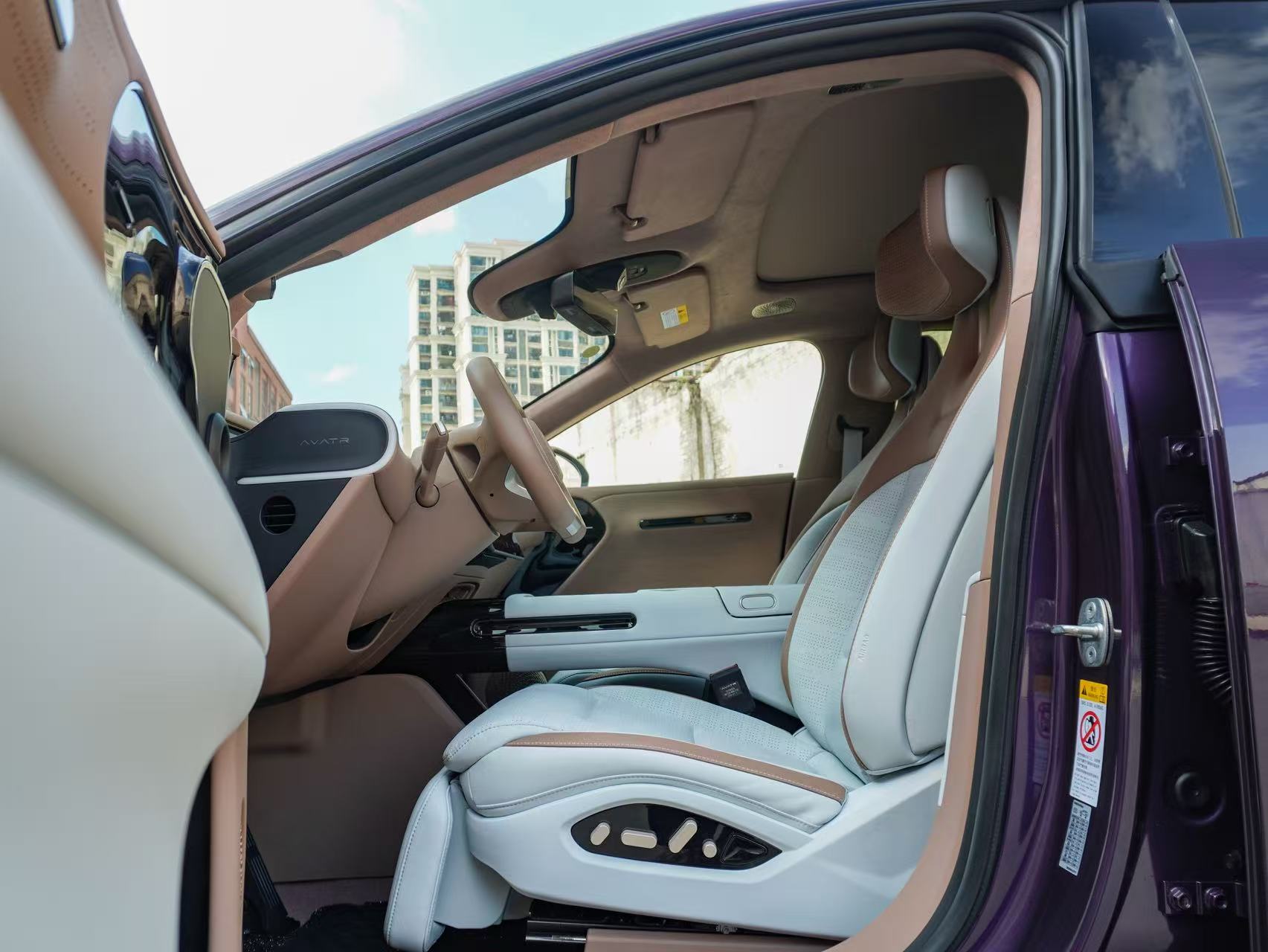 Avatr 07 2025 imagem de carro #10