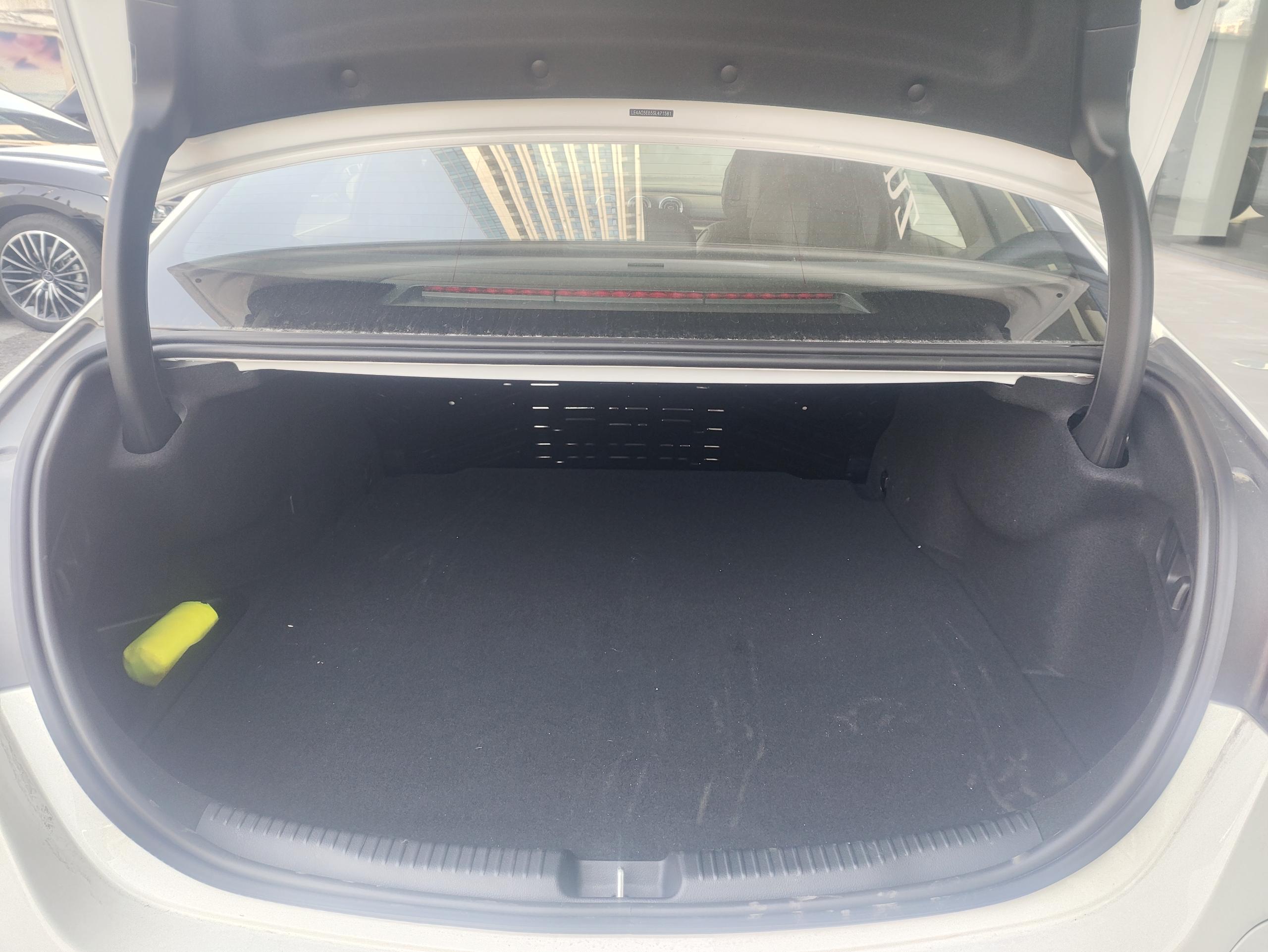 Mercedes-Benz C Class New Energy 2024 #10 Mercedes-Benz C Class New Energy 2024 immagine di auto #10