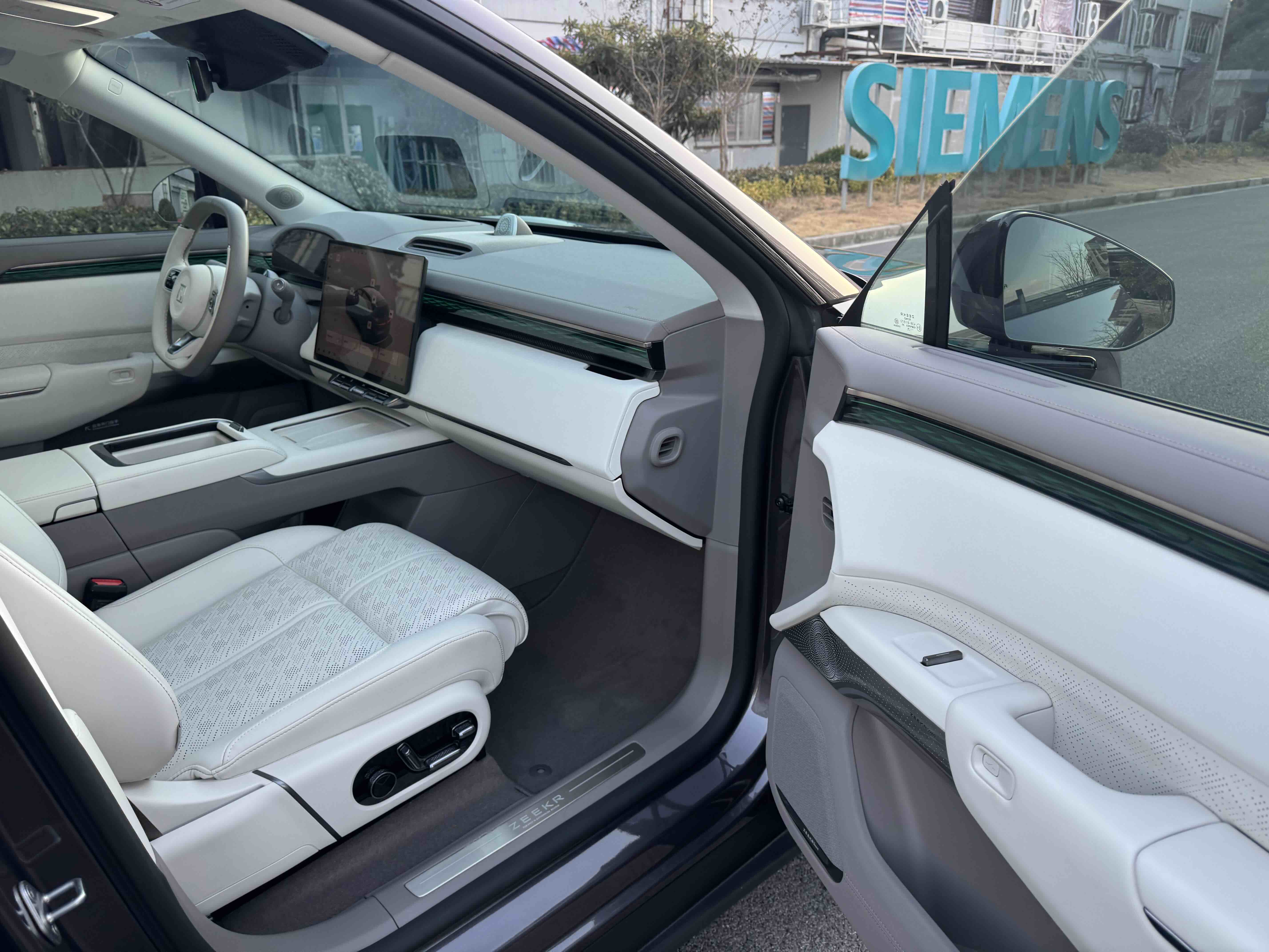 极氪 极氪7X 2025 汽车图片 #10