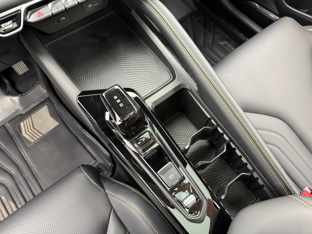 GEELY Coolray 2024 #10 GEELY Coolray 2024 car image #10