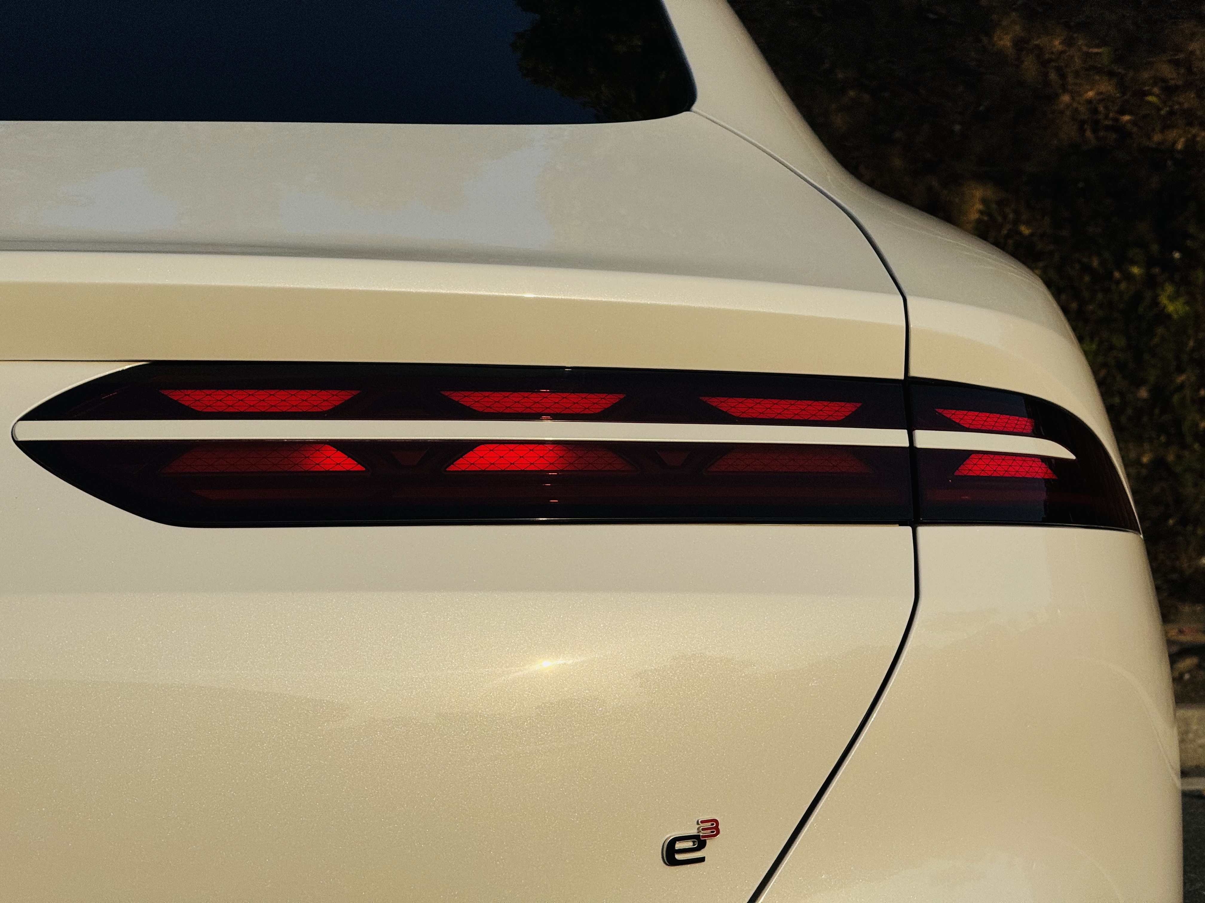 Denza Z9 2025 car image #10