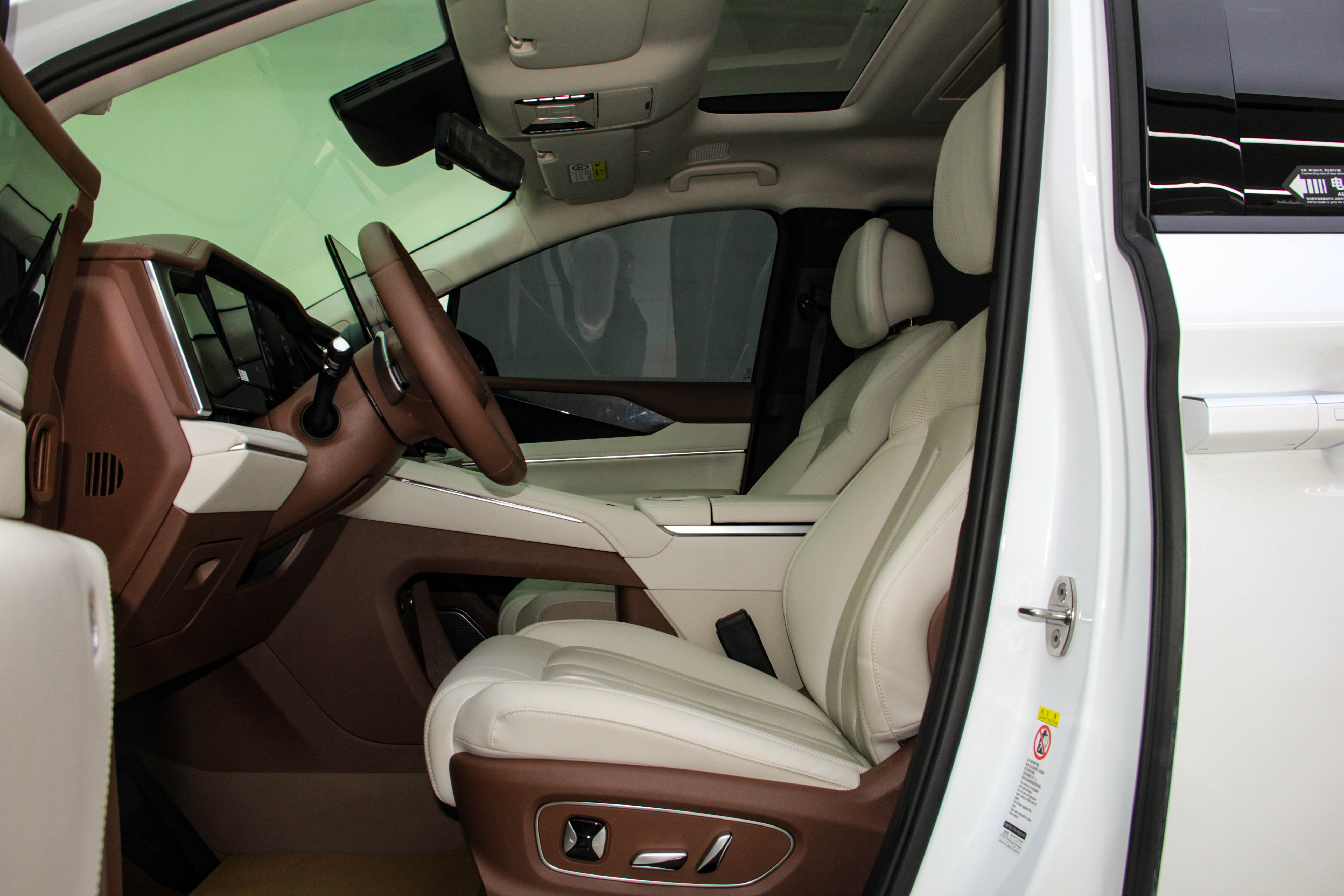 BYD Xia 2025 #10 BYD Xia 2025 immagine di auto #10