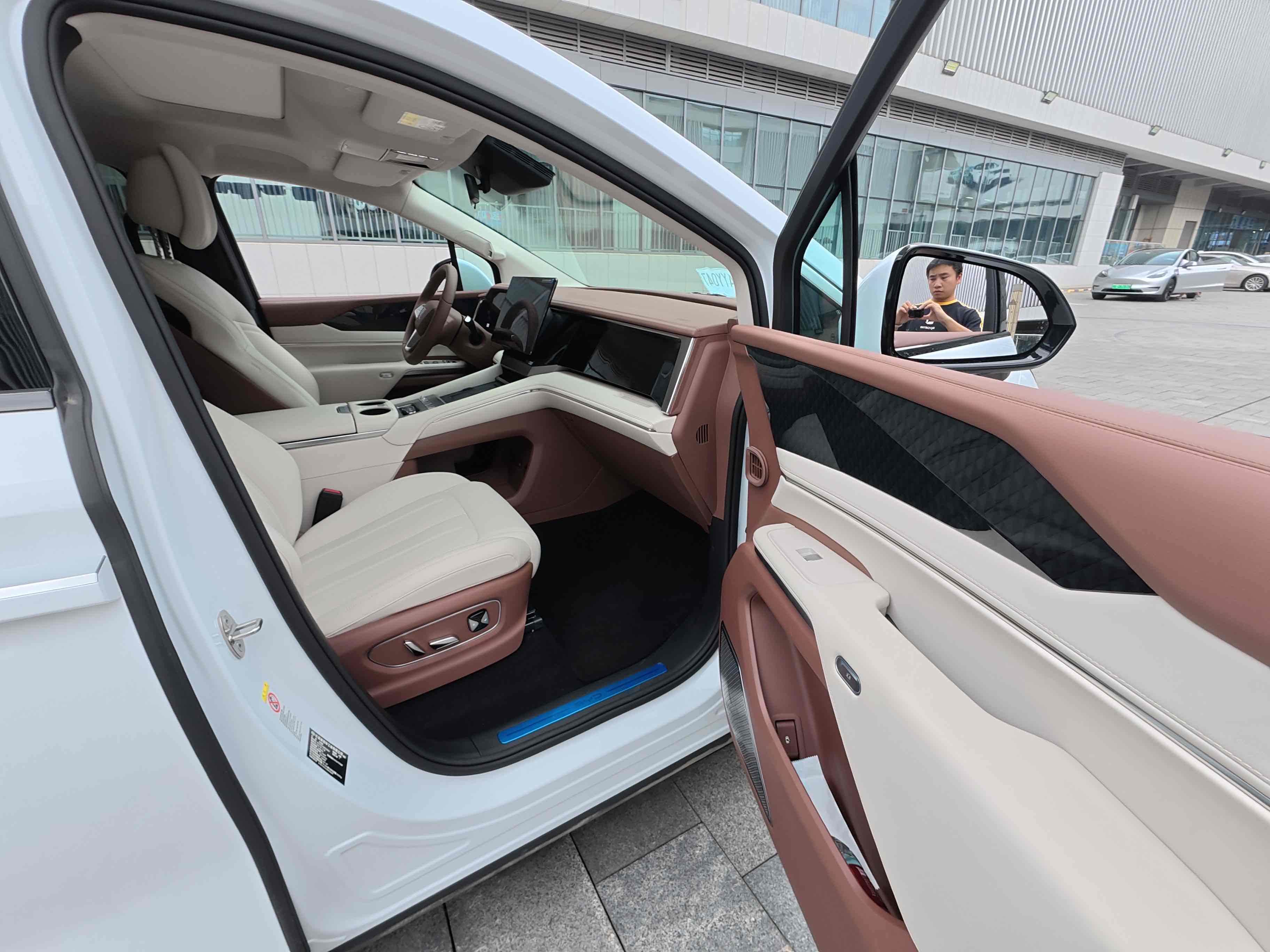 BYD Xia 2025 #10 BYD Xia 2025 car image #10